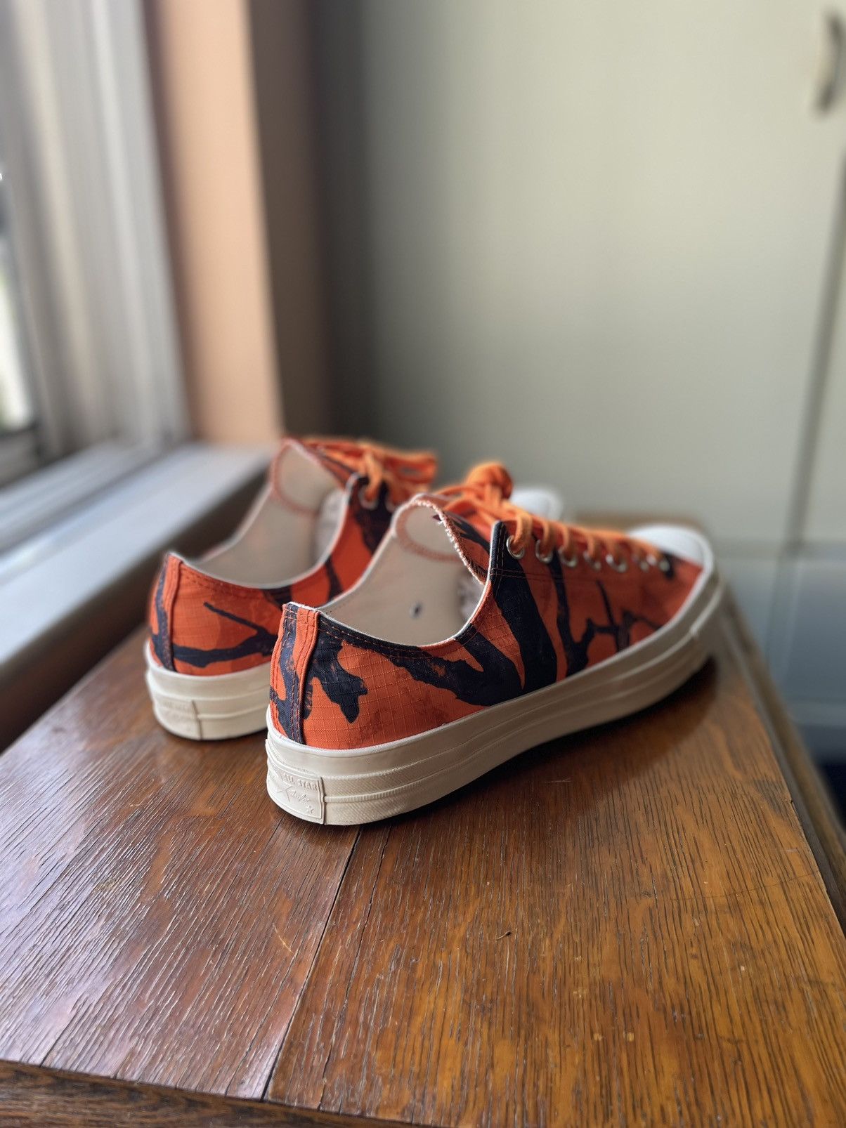 Carhartt Wip × Converse Carhartt WIP X Converse Chuck 70 Low ox orange tree camo Size US 10.5 / EU 43-44 - 2 Thumbnail