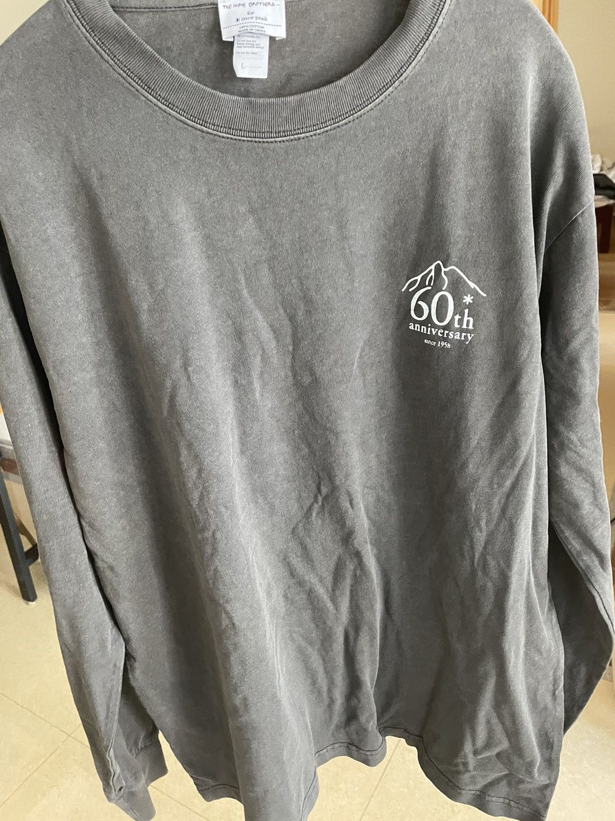 Snow Peak Snow peak 60th years anniversary tee washed balck Size US L / EU 52-54 / 3 - 3 Thumbnail