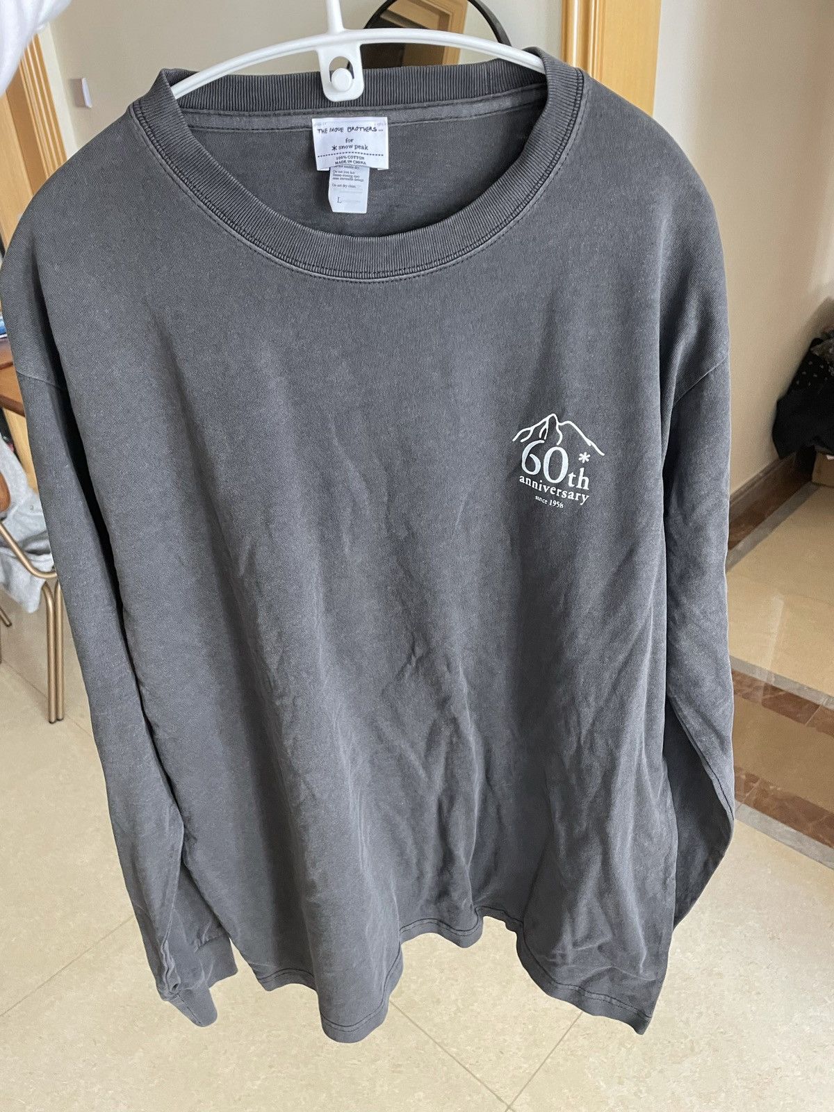 Snow Peak Snow peak 60th years anniversary tee washed balck Size US L / EU 52-54 / 3 - 1 Thumbnail