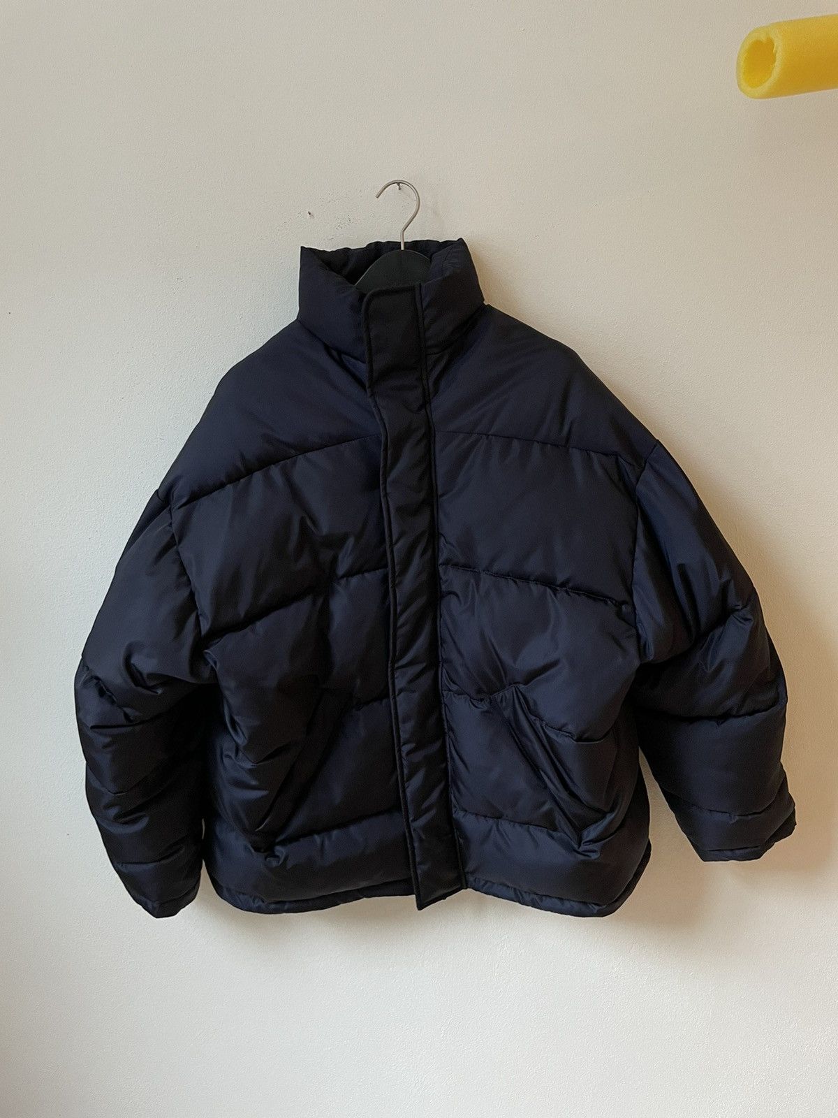Oversized quilted puffer jacket size 46 balenciaga