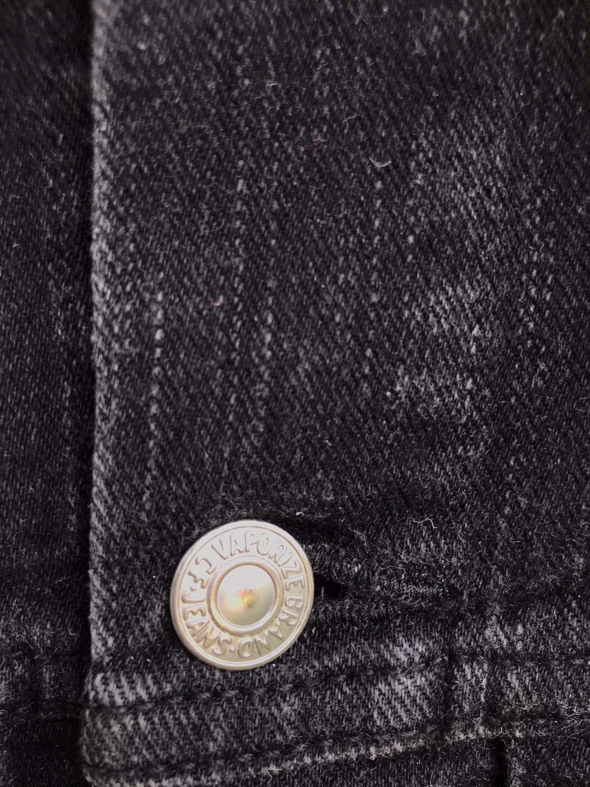 Beams Plus × Japanese Brand Beams X Vaporize Japan Distressed Black Denim Trucker Size US S / EU 44-46 / 1 - 4 Thumbnail