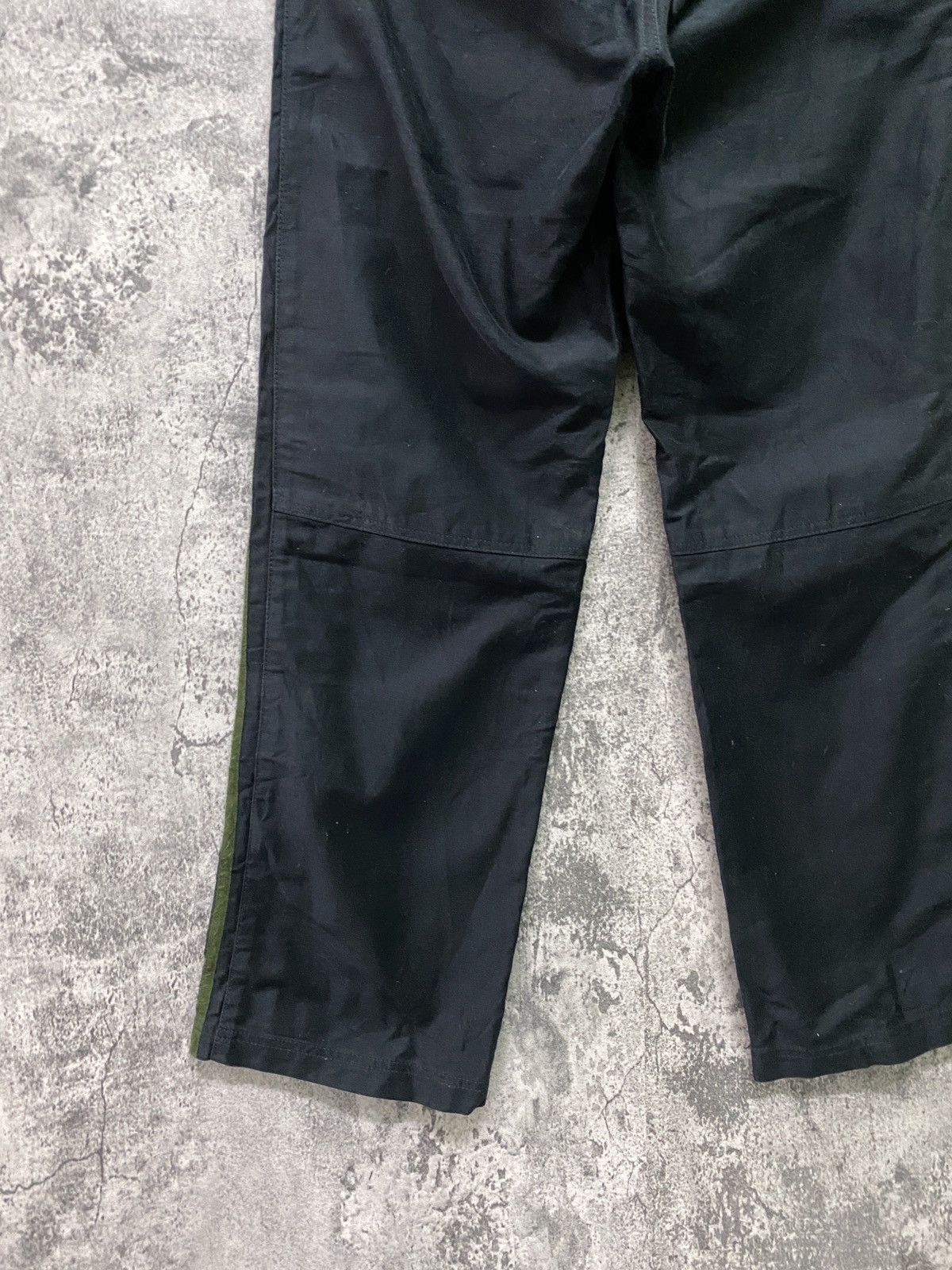 Adidas ADIDAS 3 Stripe Green Embroidered Logo pants Size US 30 / EU 46 - 9 Thumbnail