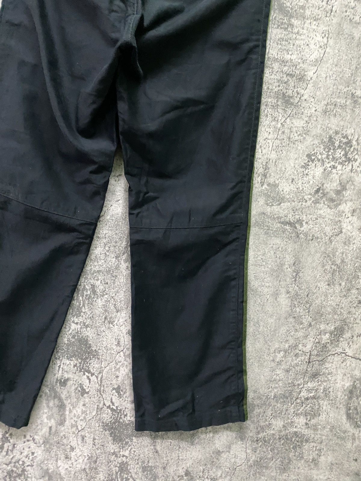 Adidas ADIDAS 3 Stripe Green Embroidered Logo pants Size US 30 / EU 46 - 10 Thumbnail