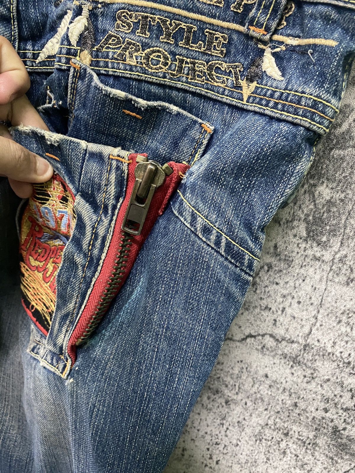 Japanese Brand REDPEPPER Embroidered Back Design Denim Size US 34 / EU 50 - 21 Thumbnail