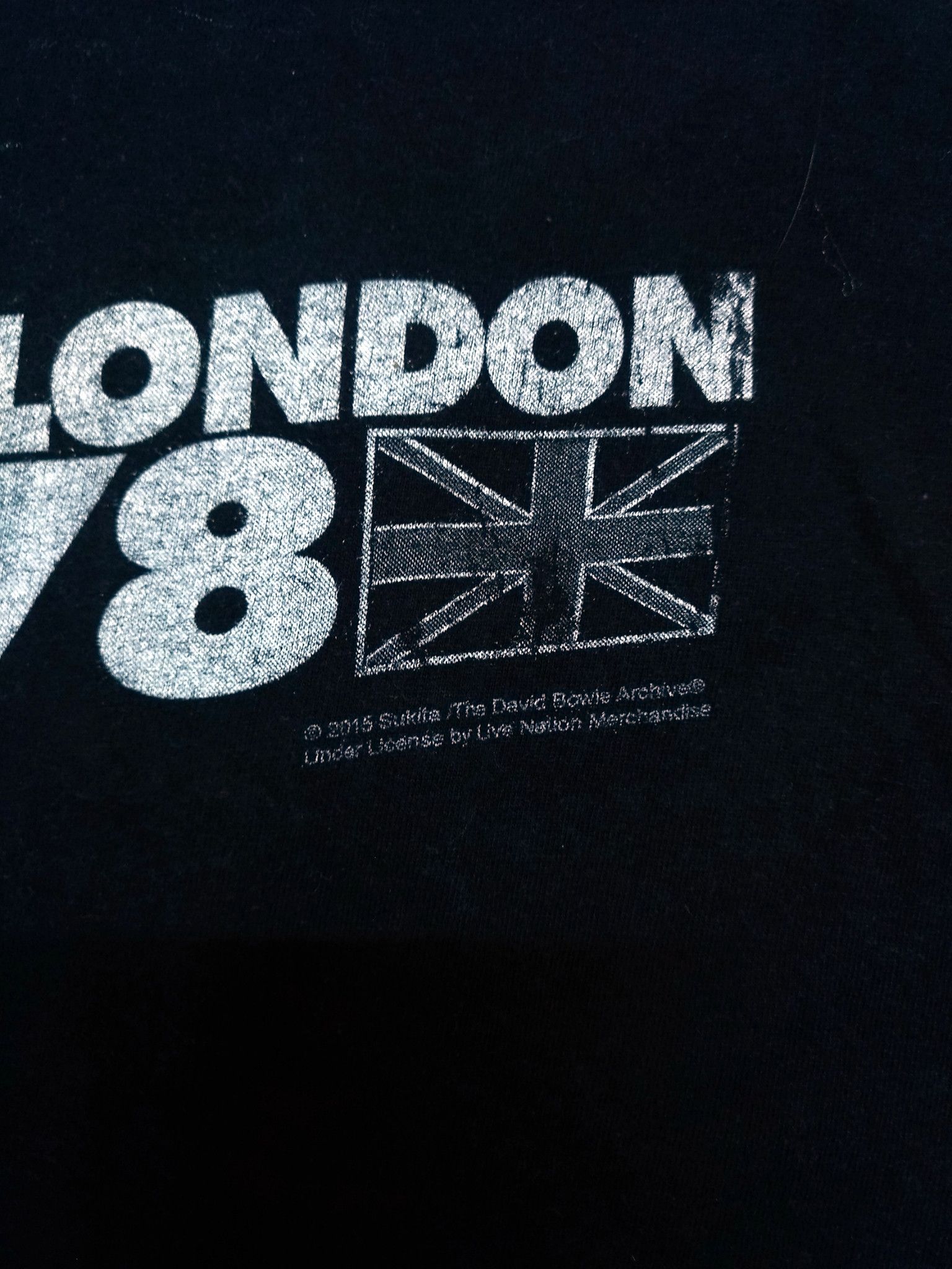 Band Tees × Gildan RARE! DAVID BOWIE "HEROES" 1978 TOUR REPRO ©️2015 Size US M / EU 48-50 / 2 - 2 Thumbnail