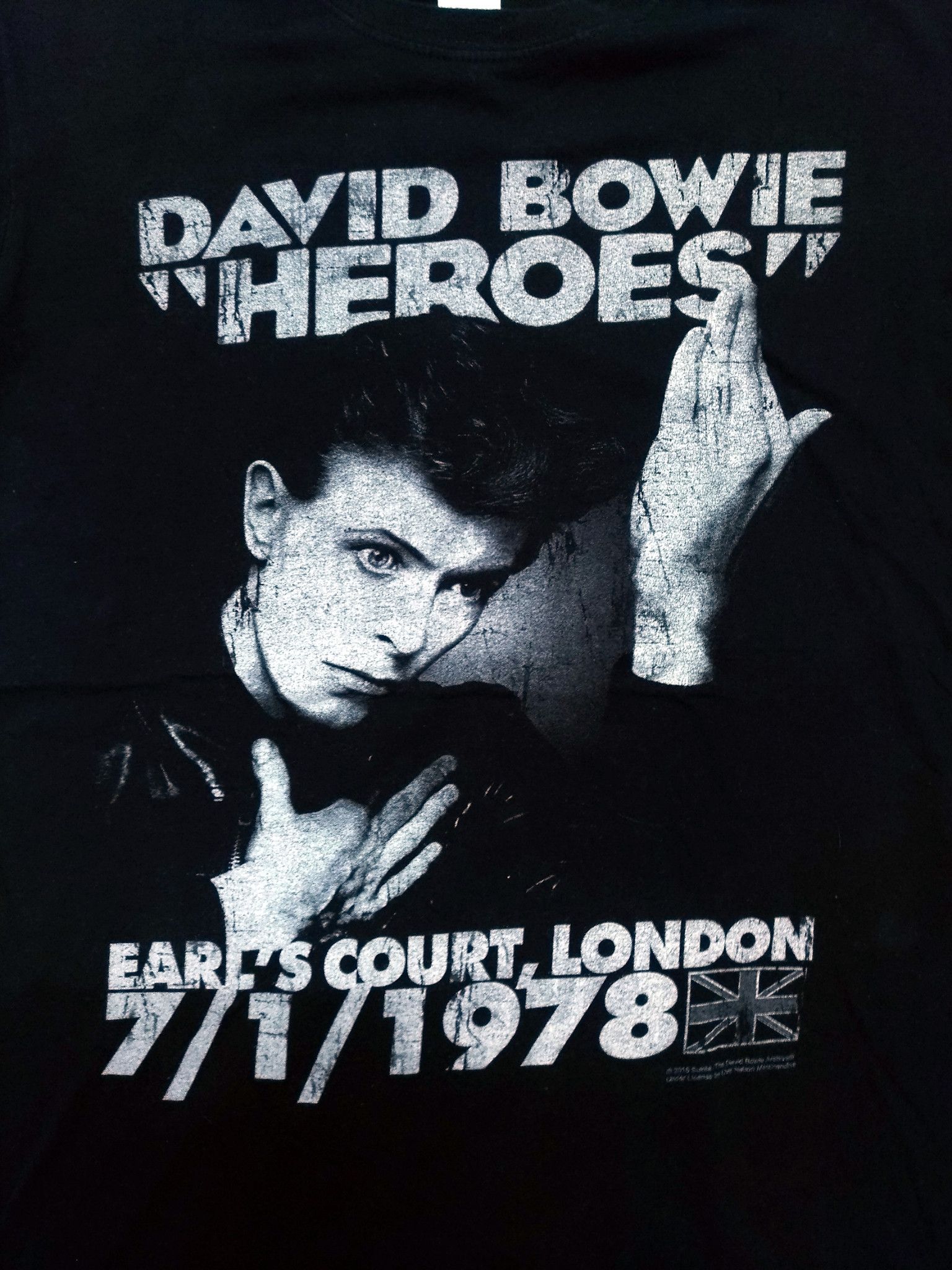 Band Tees × Gildan RARE! DAVID BOWIE "HEROES" 1978 TOUR REPRO ©️2015 Size US M / EU 48-50 / 2 - 5 Thumbnail