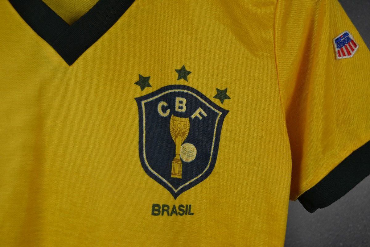 Vintage Brazil Home Football Shirt Vintage Soccer Jersey Retro Small Size US S / EU 44-46 / 1 - 5 Thumbnail