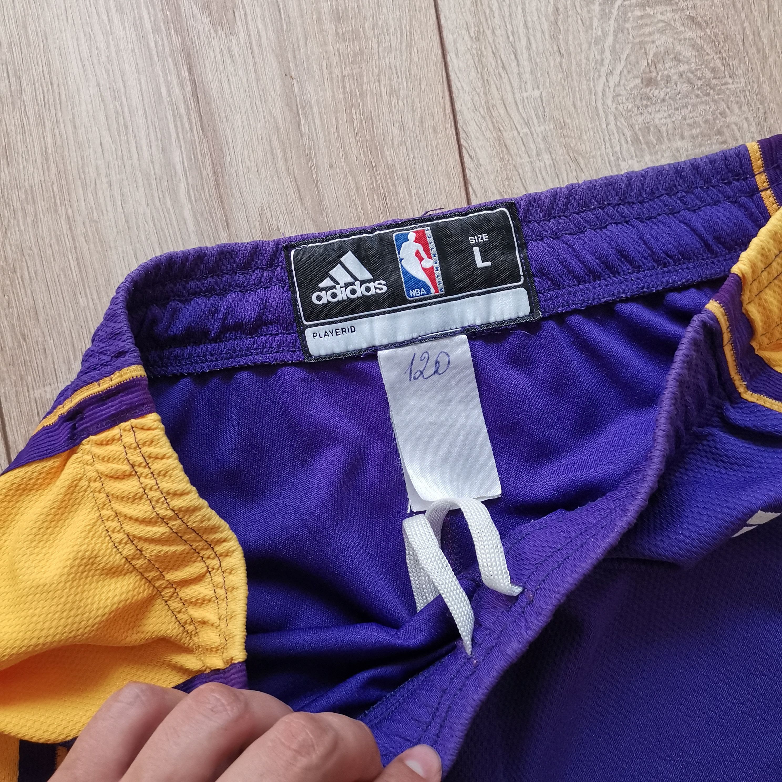 Adidas Vintage Adidas Los Angeles Lakers Basketball Shorts NBA Size US 34 / EU 50 - 3 Thumbnail