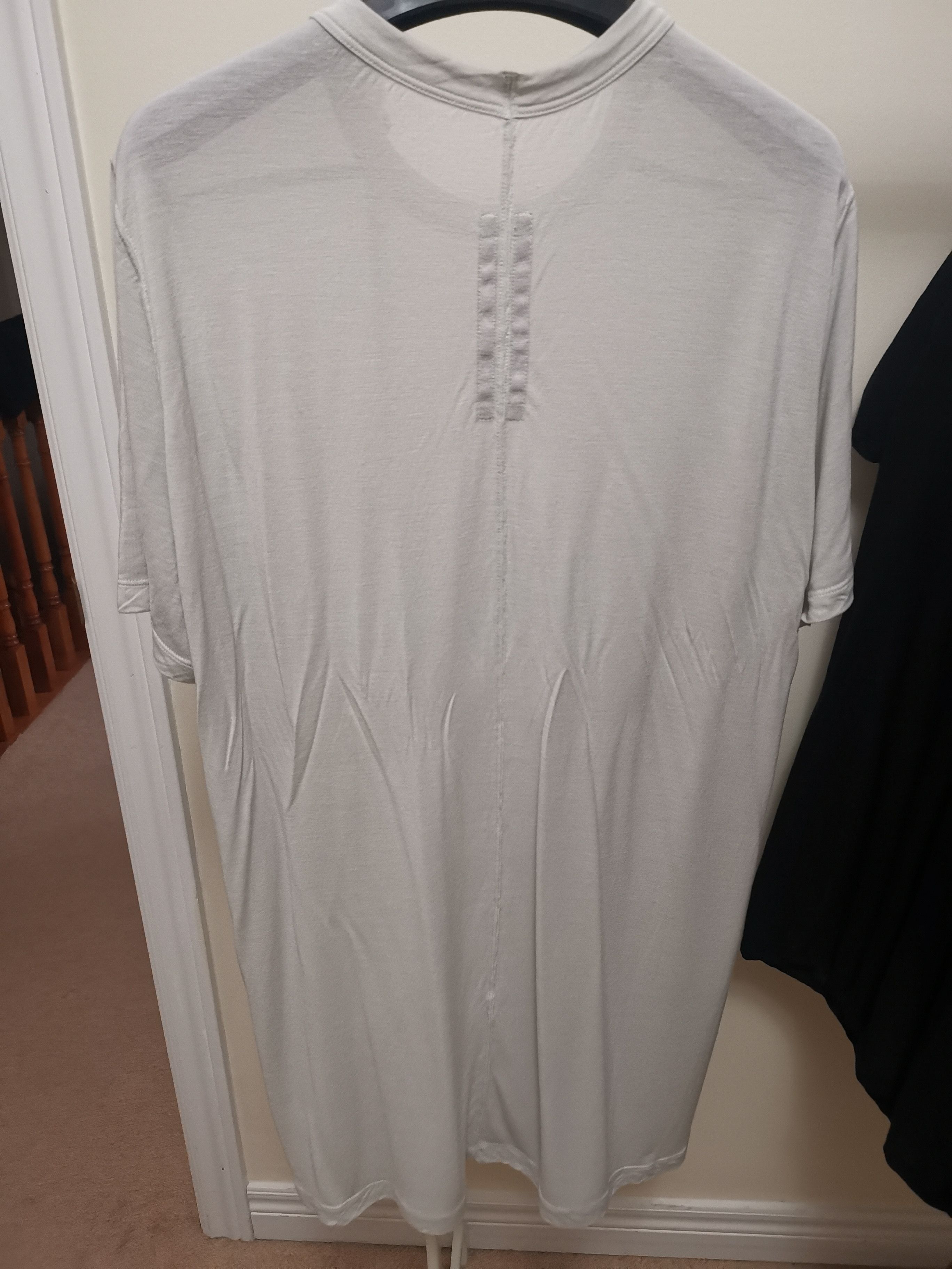 Rick Owens Rick Owens Level tee in viscose oyster Size US M / EU 48-50 / 2 - 3 Thumbnail