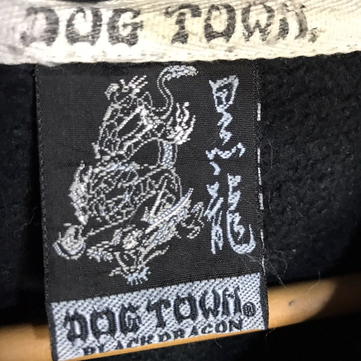 Vintage Dog town skateboard hoodie Size US L / EU 52-54 / 3 - 6 Thumbnail
