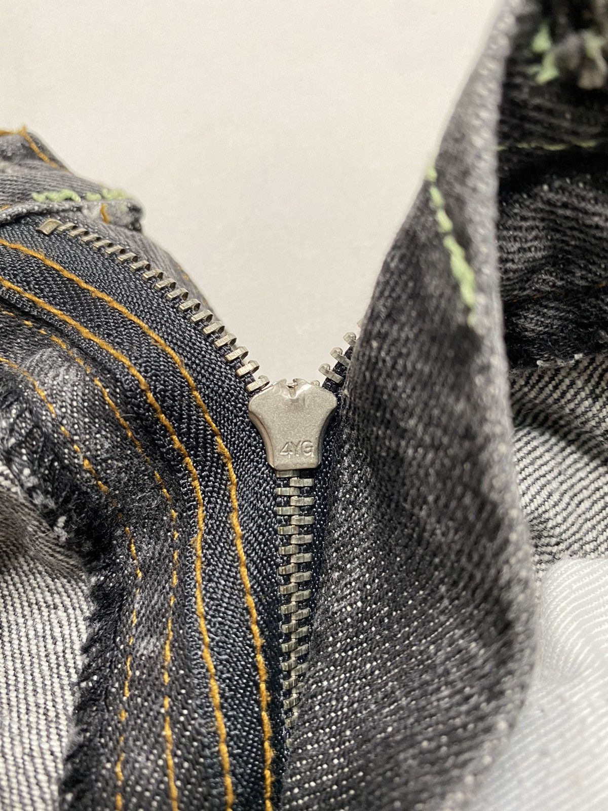 20471120 × Japanese Brand 20471120 - Hyoma Logo Denim Pants Size US 26 / EU 42 - 9 Thumbnail