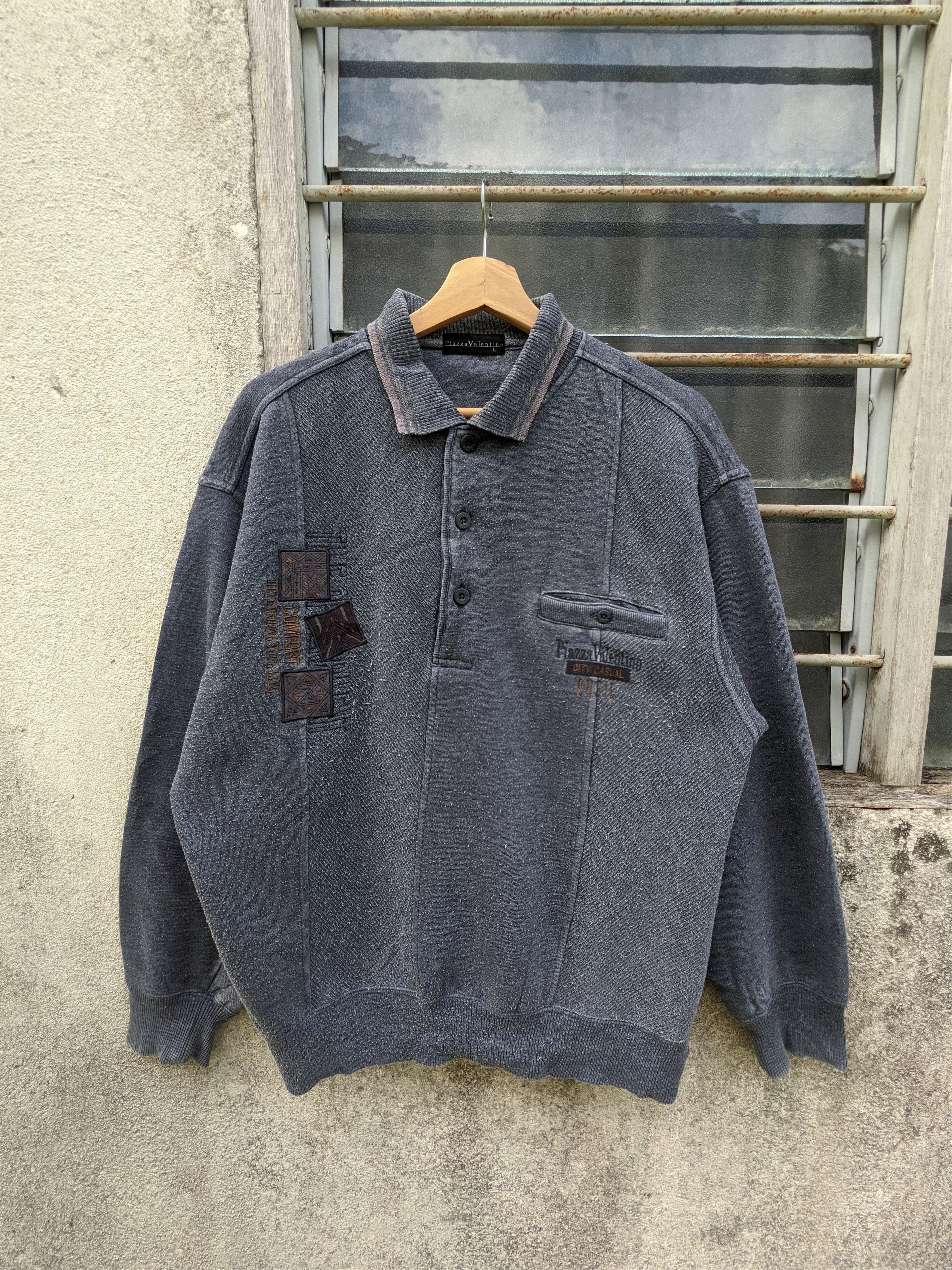 Vintage Vintage Piazza Valentino Pullover Size US L / EU 52-54 / 3 - 5 Thumbnail