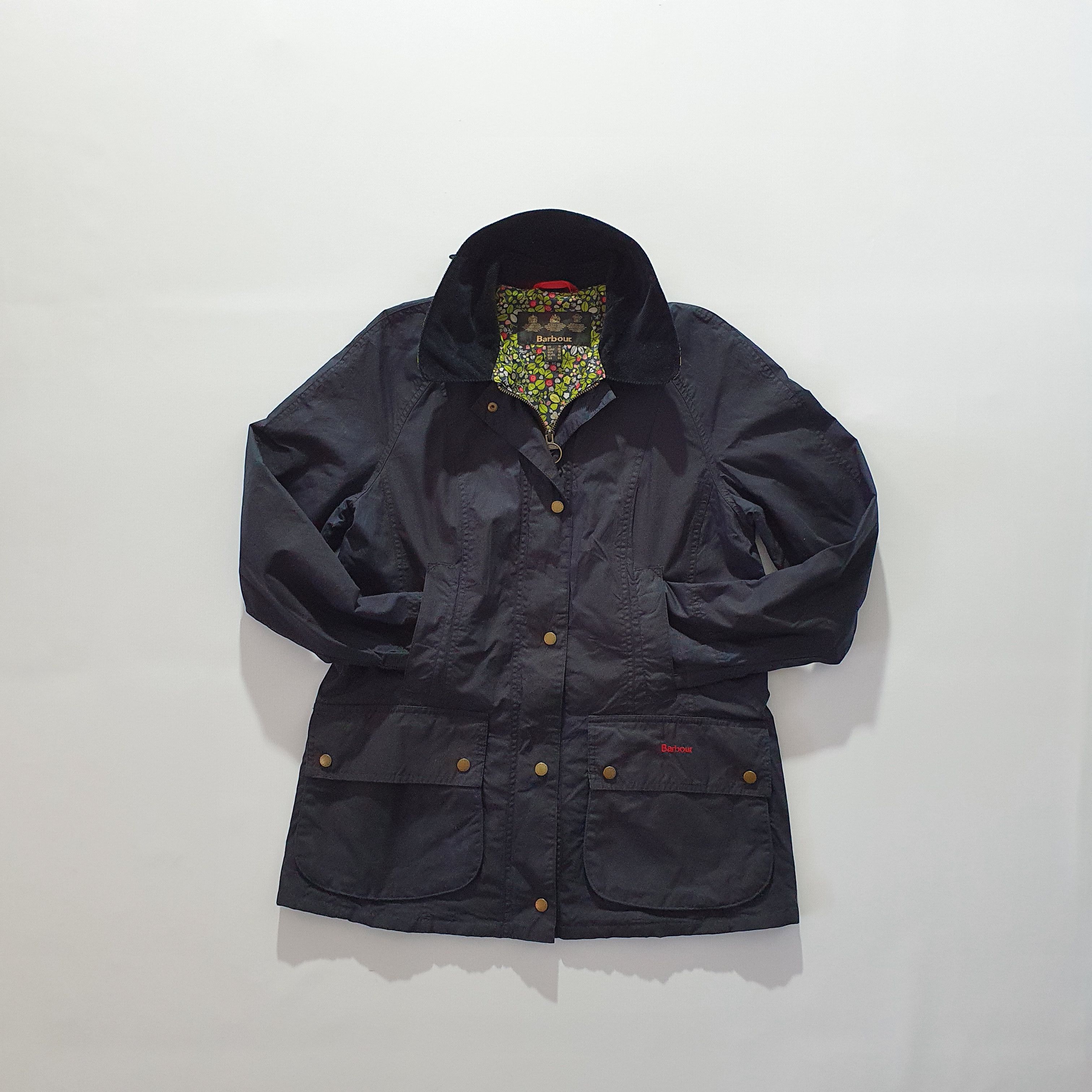 Barbour × Vintage Rare Barbour Corduroy Neck Multi pockets Jacket Size M / US 6-8 / IT 42-44 - 1 Thumbnail