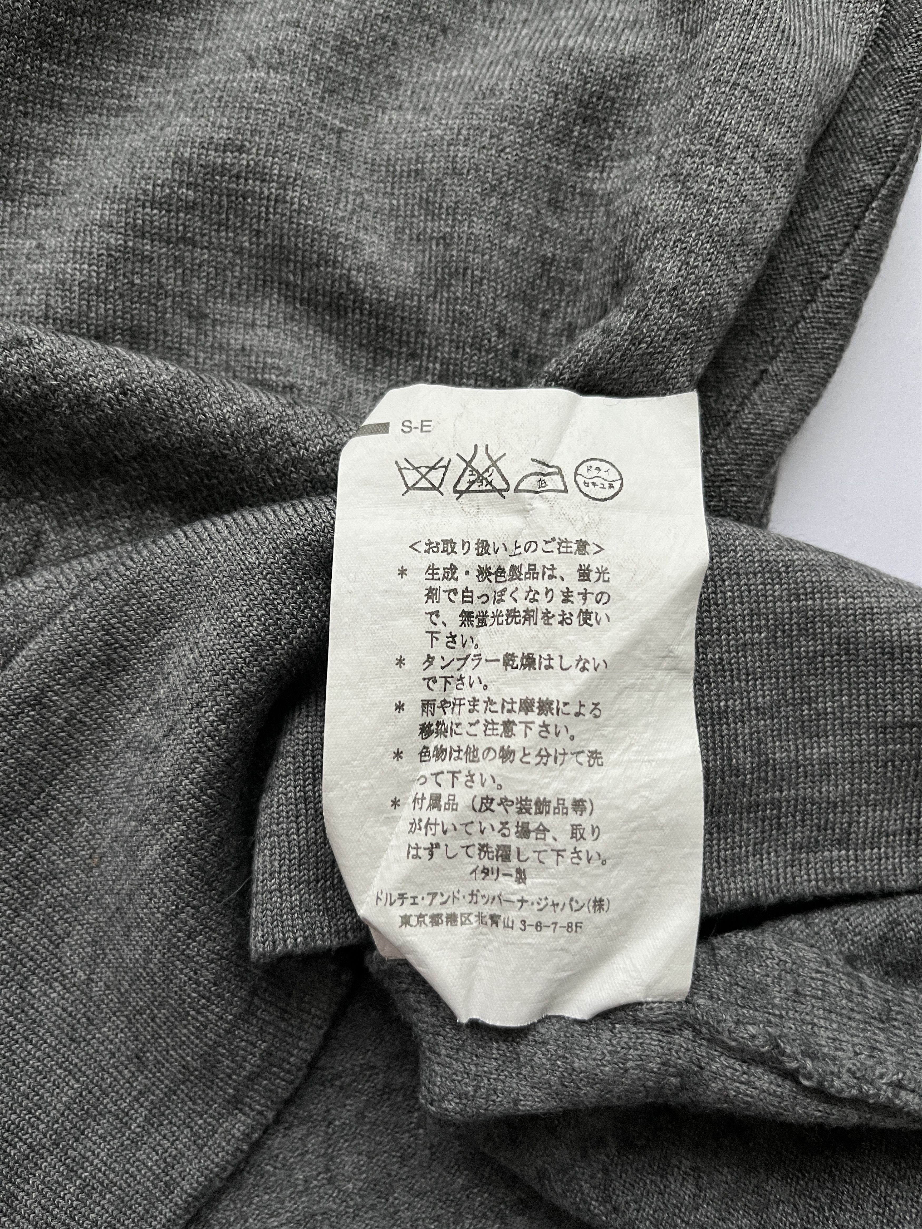 Dolce & Gabbana ⚡️QUICK SALE⚡️Dolce & Gabbana Gray V-Neck Wool Sweater Size US XS / EU 42 / 0 - 5 Thumbnail