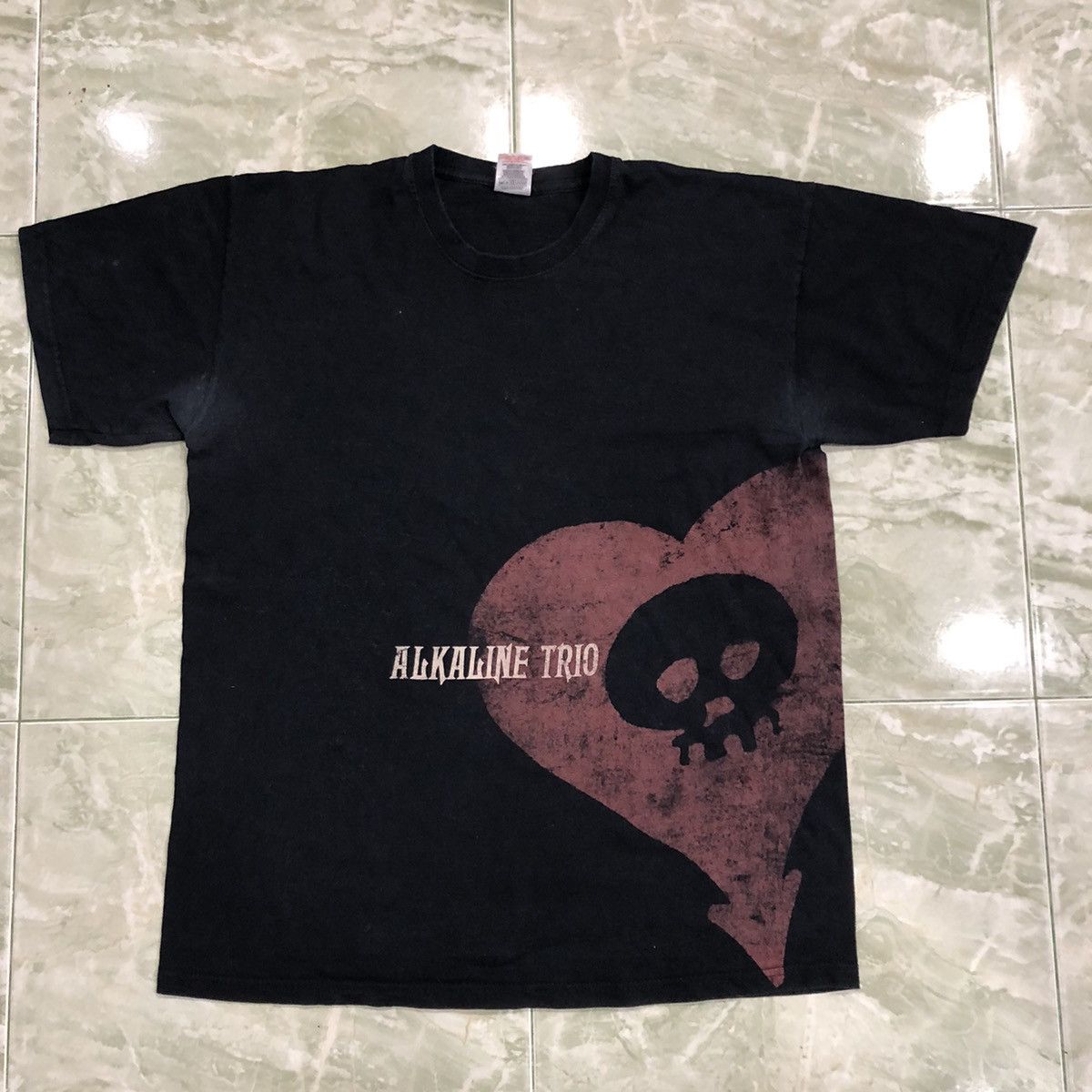 Band Tees Vintage Alkaline Trio Punk Rock Band T Shirt Size US M / EU 48-50 / 2 - 1 Thumbnail