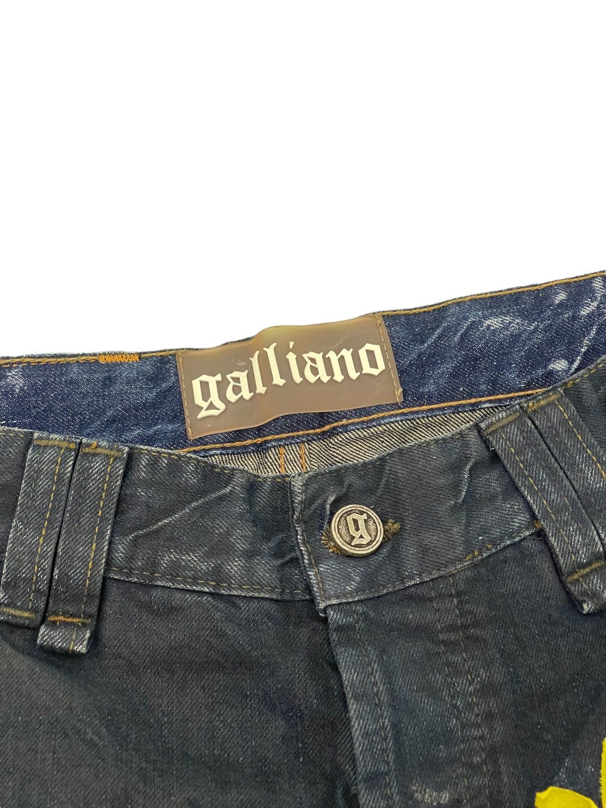 John Galliano Made in Italy Galliano Newspaper Patch Jeans Regular 9🟦 Size US 33 - 8 Thumbnail