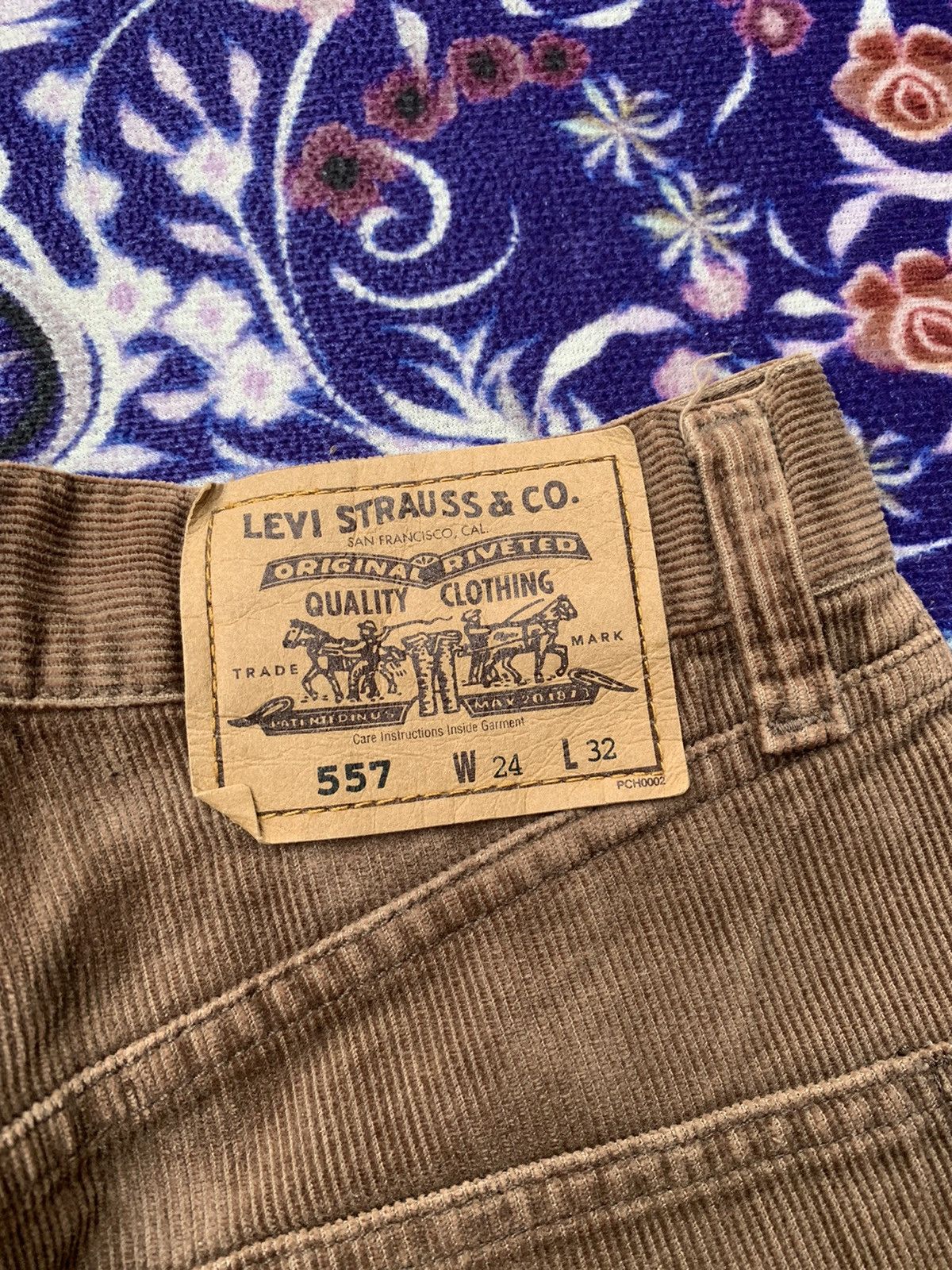 Levi's Levis 557 White Tag Corduroy Pants Size US 26 / EU 42 - 9 Thumbnail