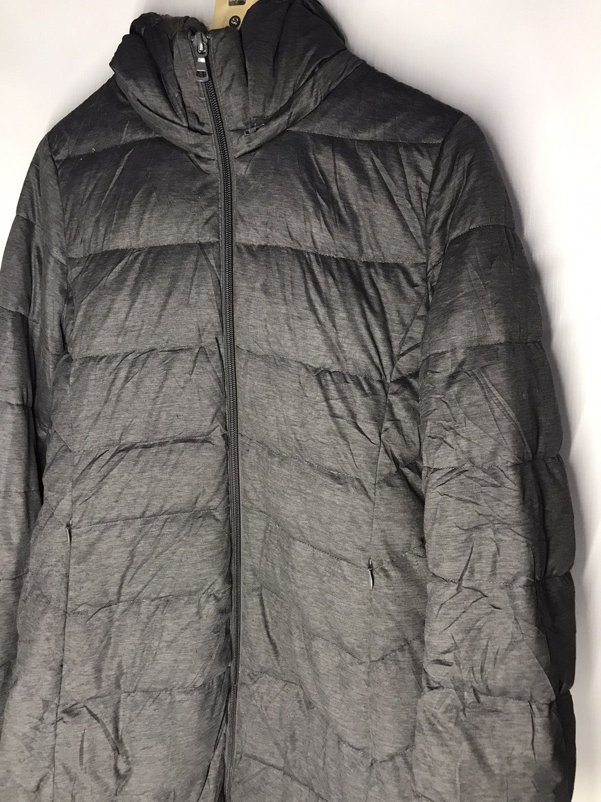 Uniqlo Ladies Puffer jacket With hoodie by Uniqlo Size M / US 6-8 / IT 42-44 - 5 Thumbnail