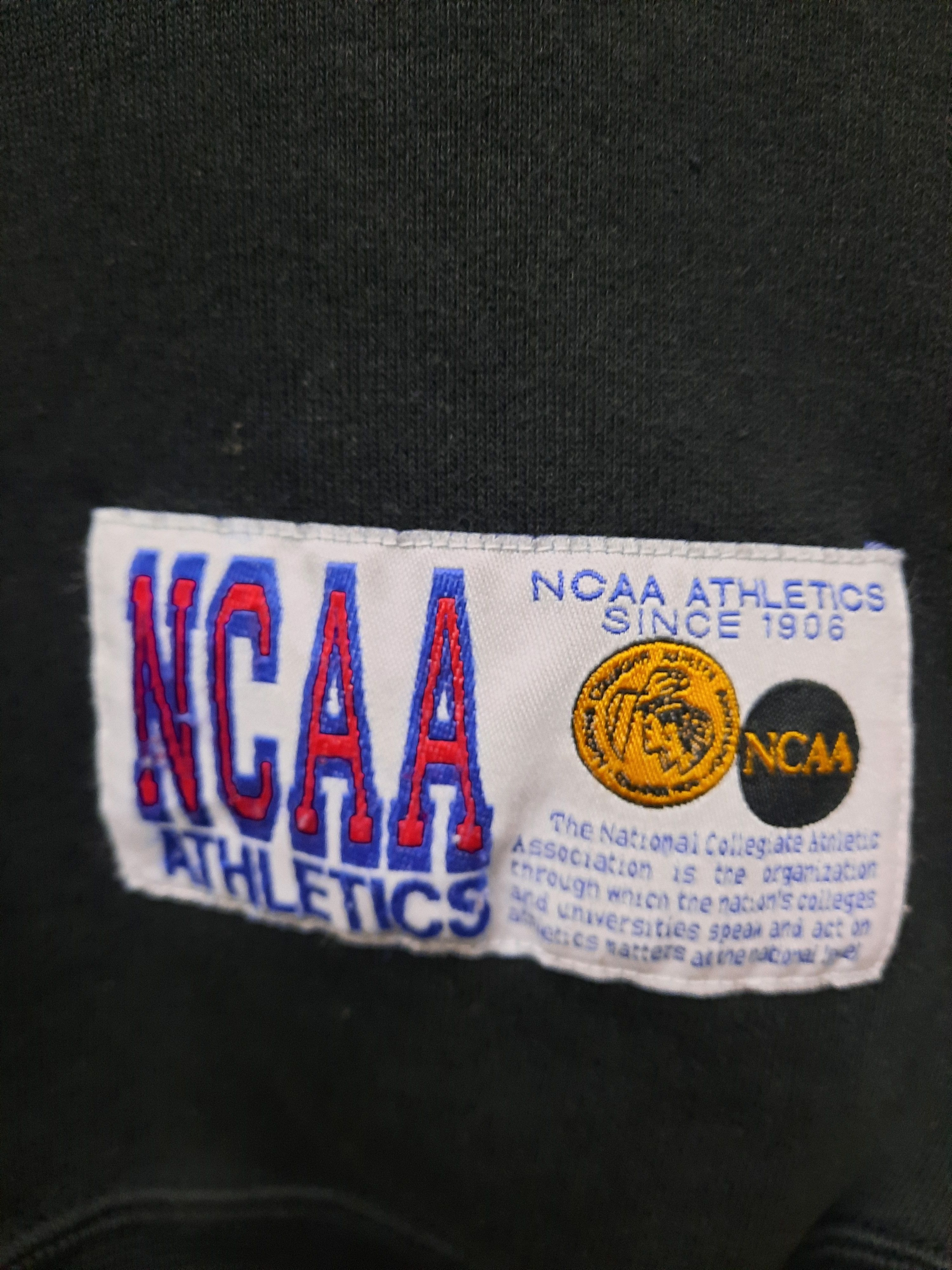 NCAA VINTAGE NCAA SWEATSHIRT CREWNECK PULLOVER Size US M / EU 48-50 / 2 - 5 Thumbnail