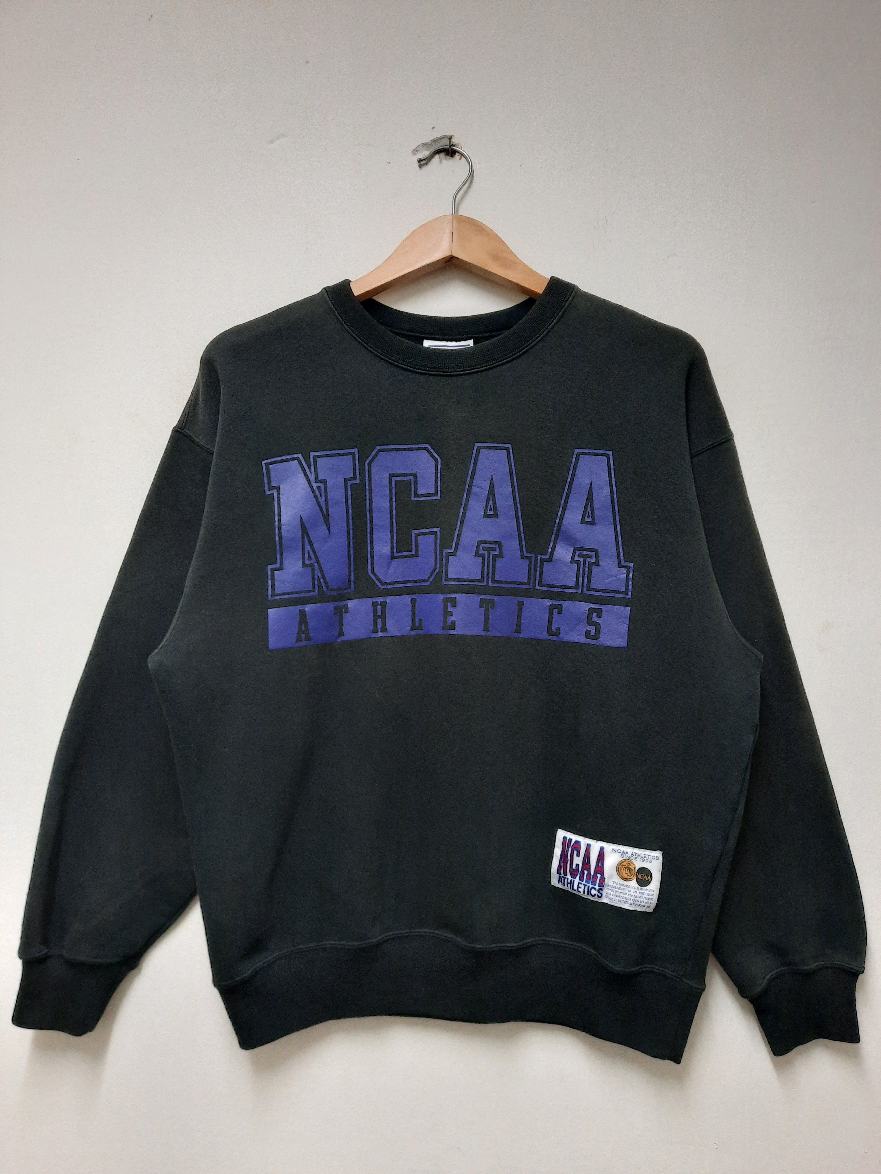 NCAA VINTAGE NCAA SWEATSHIRT CREWNECK PULLOVER Size US M / EU 48-50 / 2 - 1 Thumbnail