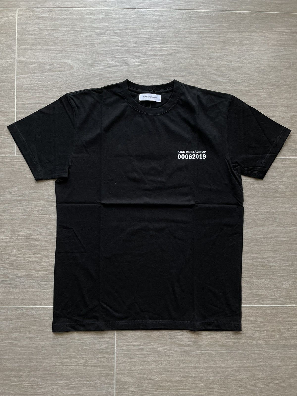 image of Kiko Kostadinov 00062019 Ss19 T-Shirt in Black, Men's (Size Large)