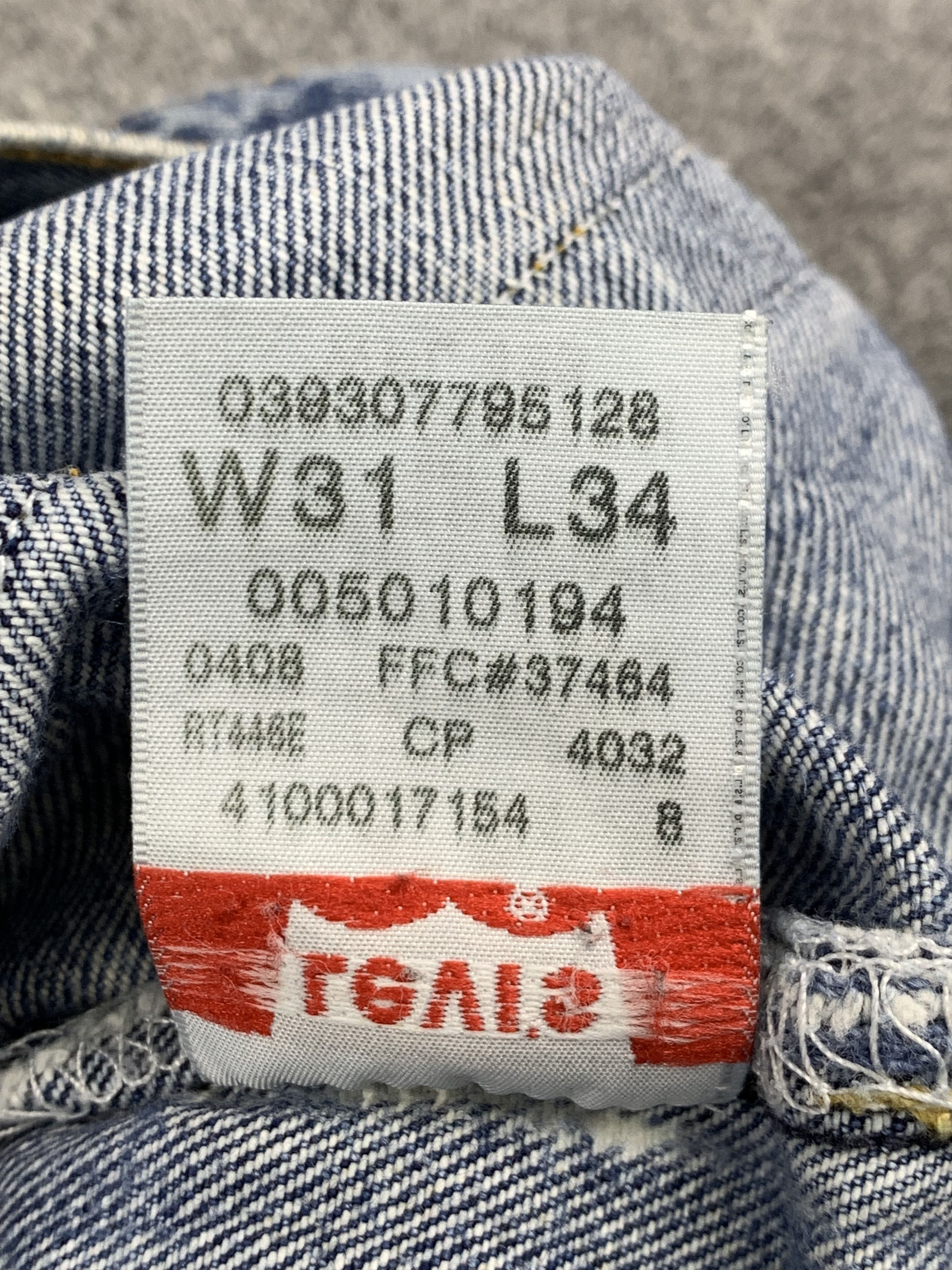 Levi's Vintage Levis 501 Light Wash Distressed Jeans DP1832 Size US 30 / EU 46 - 9 Thumbnail