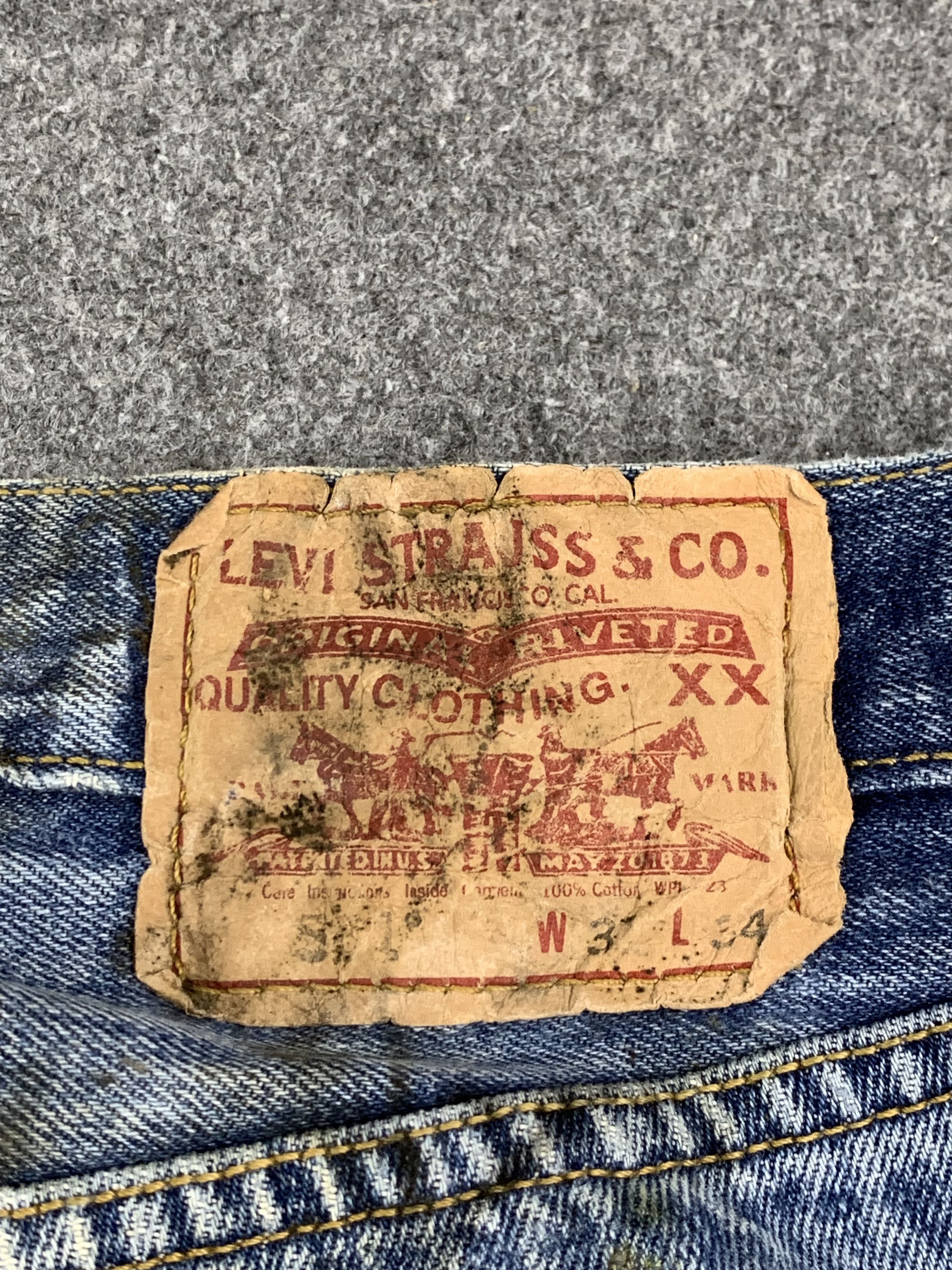 Levi's Vintage Levis 501 Light Wash Distressed Jeans DP1832 Size US 30 / EU 46 - 5 Thumbnail