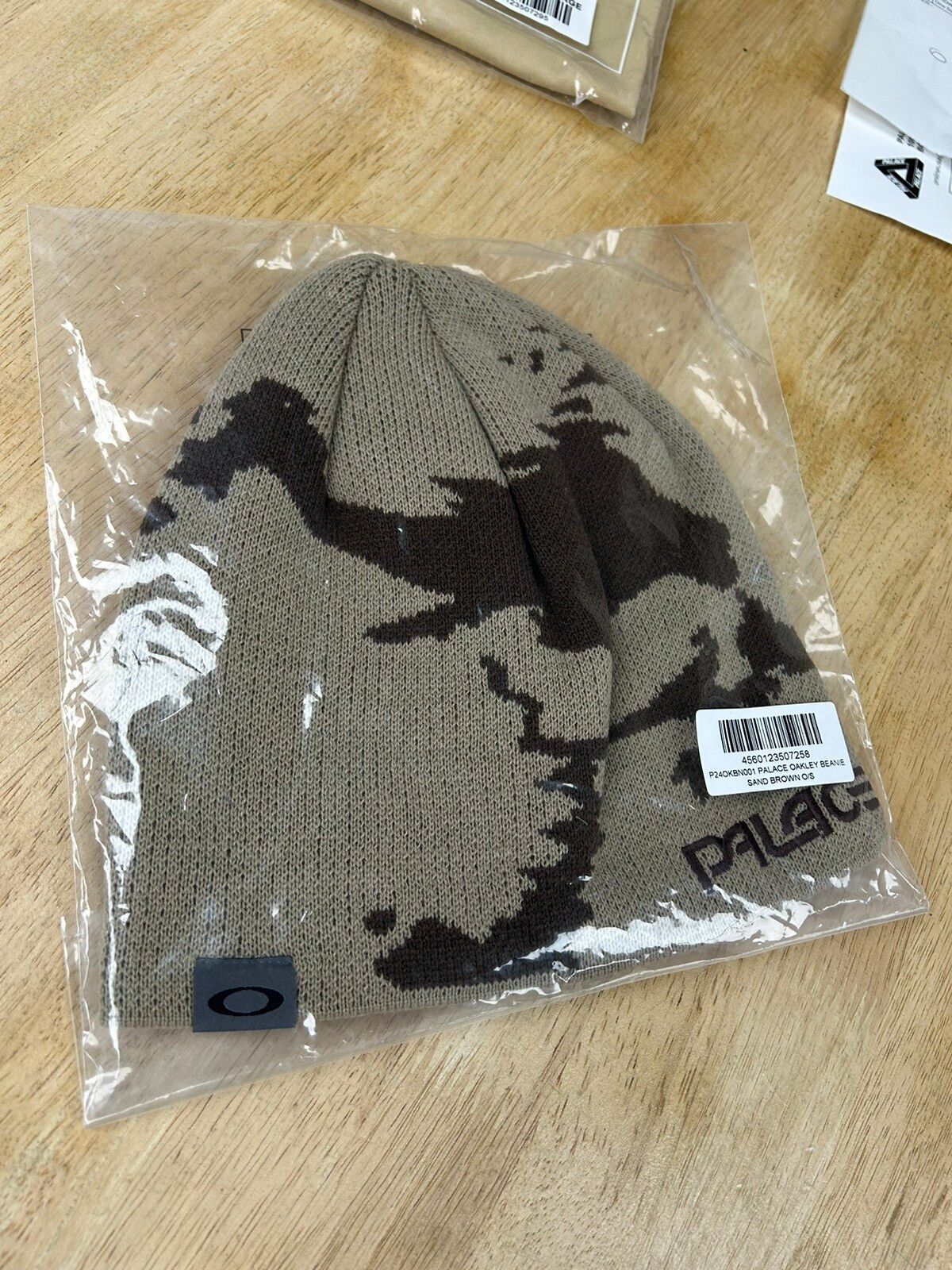 Palace Oakley x Palace Beanie Sand/Brown | Grailed