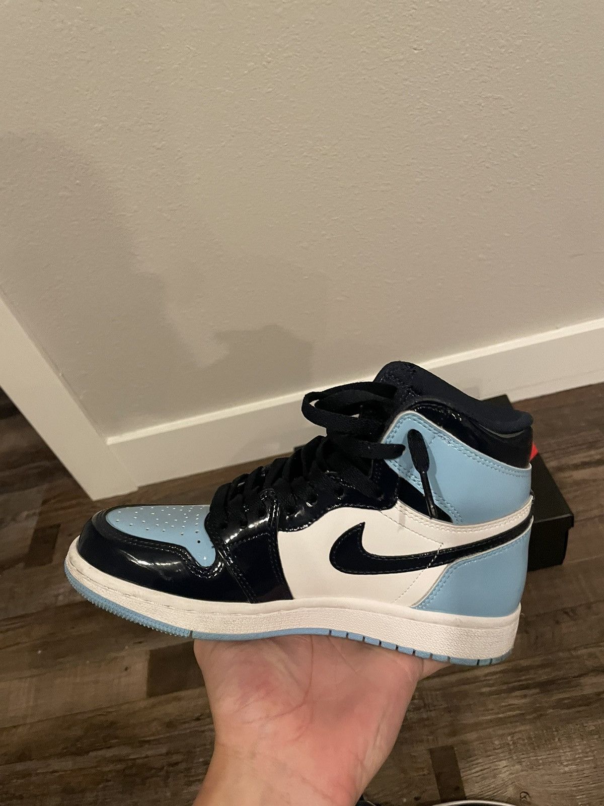Jordan Brand × Nike Air Jordan High OG 1 Obsidian/Blue Chill Size US 6 / IT 36 - 4 Thumbnail