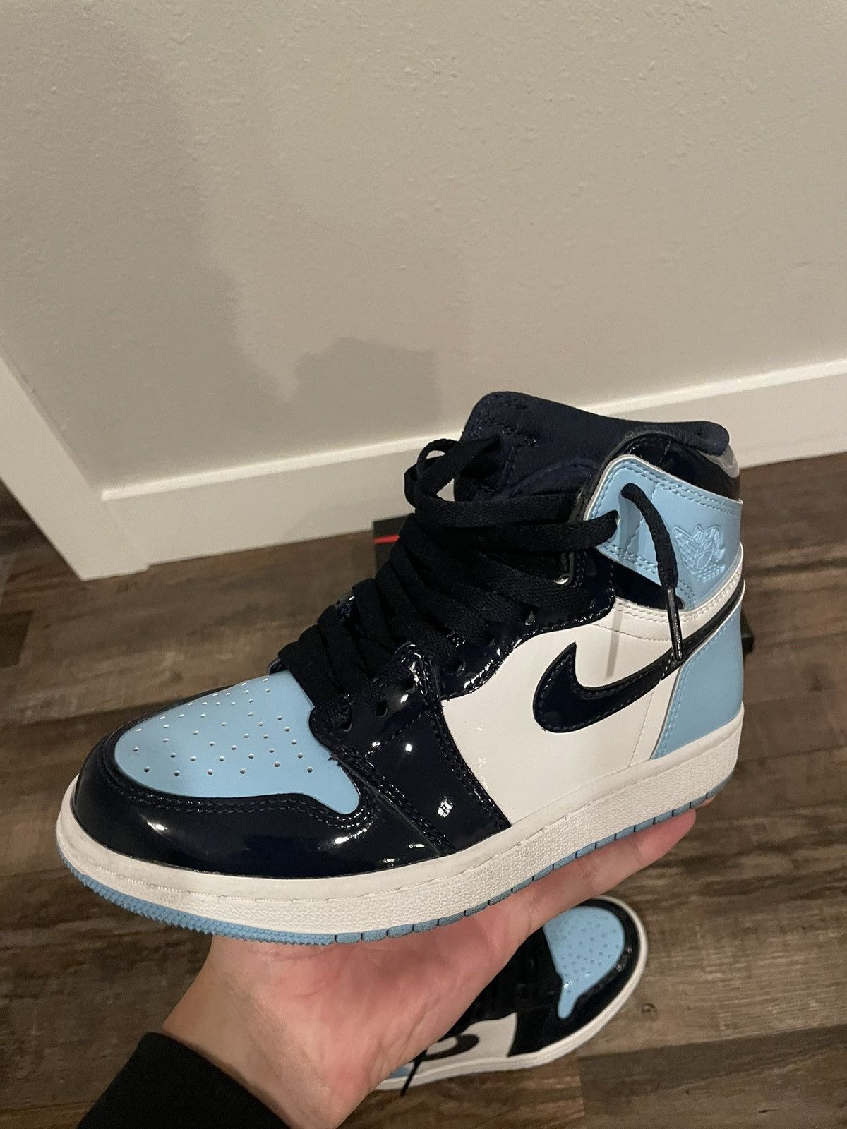 Jordan Brand × Nike Air Jordan High OG 1 Obsidian/Blue Chill Size US 6 / IT 36 - 6 Thumbnail