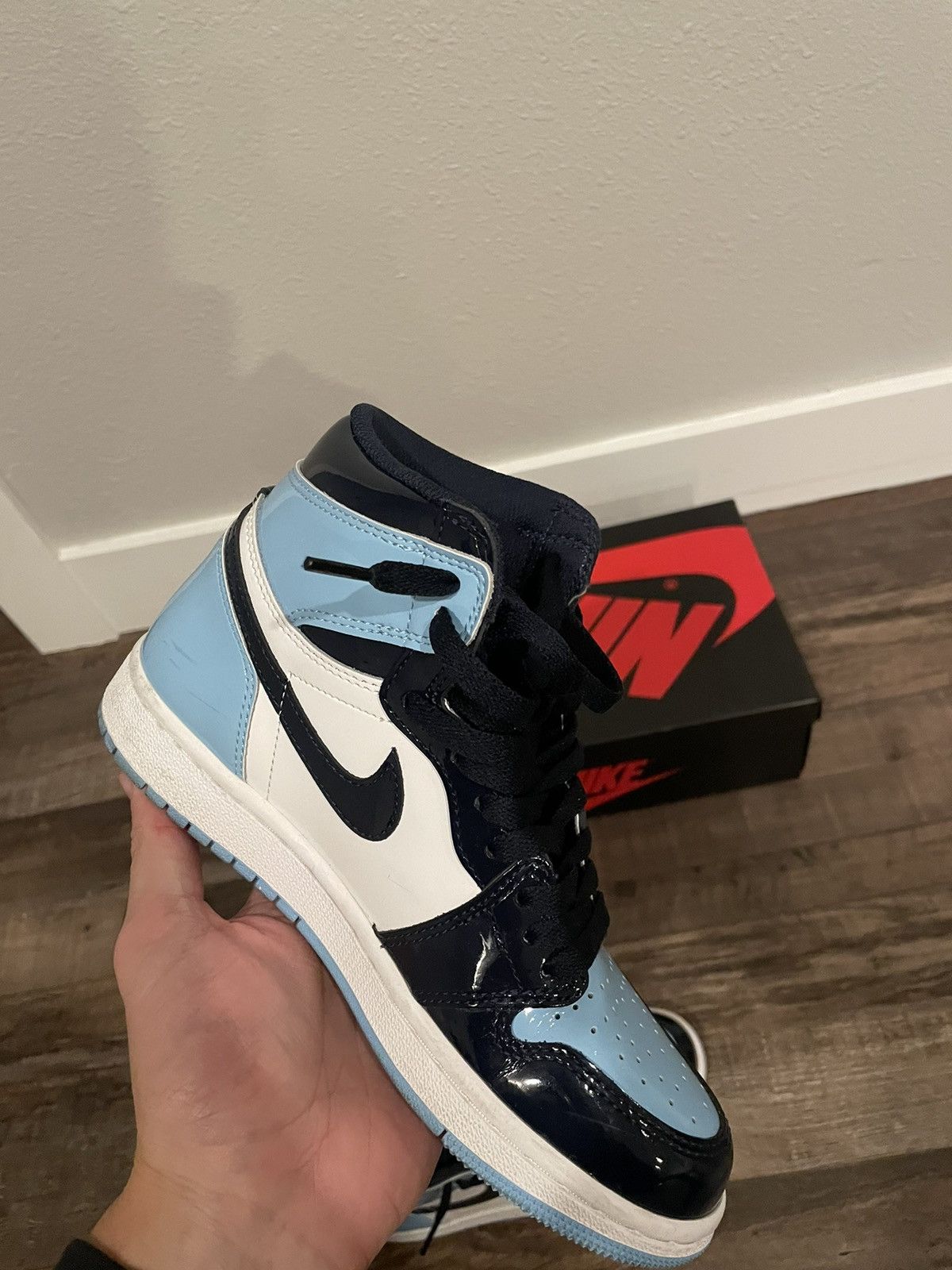 Jordan Brand × Nike Air Jordan High OG 1 Obsidian/Blue Chill Size US 6 / IT 36 - 5 Thumbnail