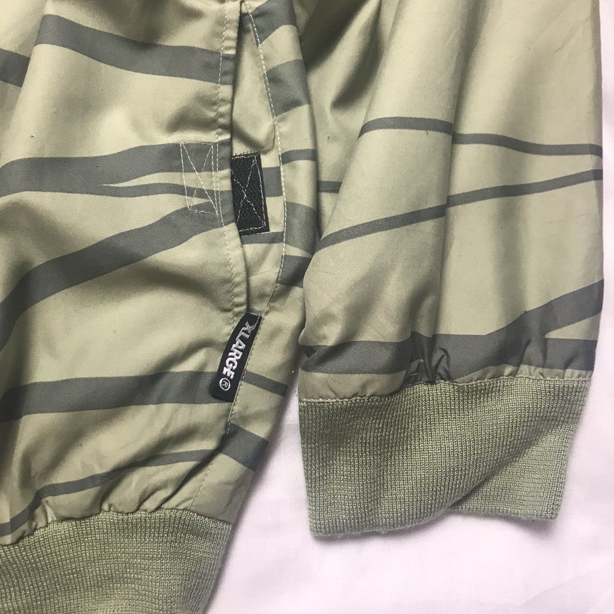 Xlarge Vintage XLARGE Pullover Windbreaker Size US L / EU 52-54 / 3 - 3 Thumbnail