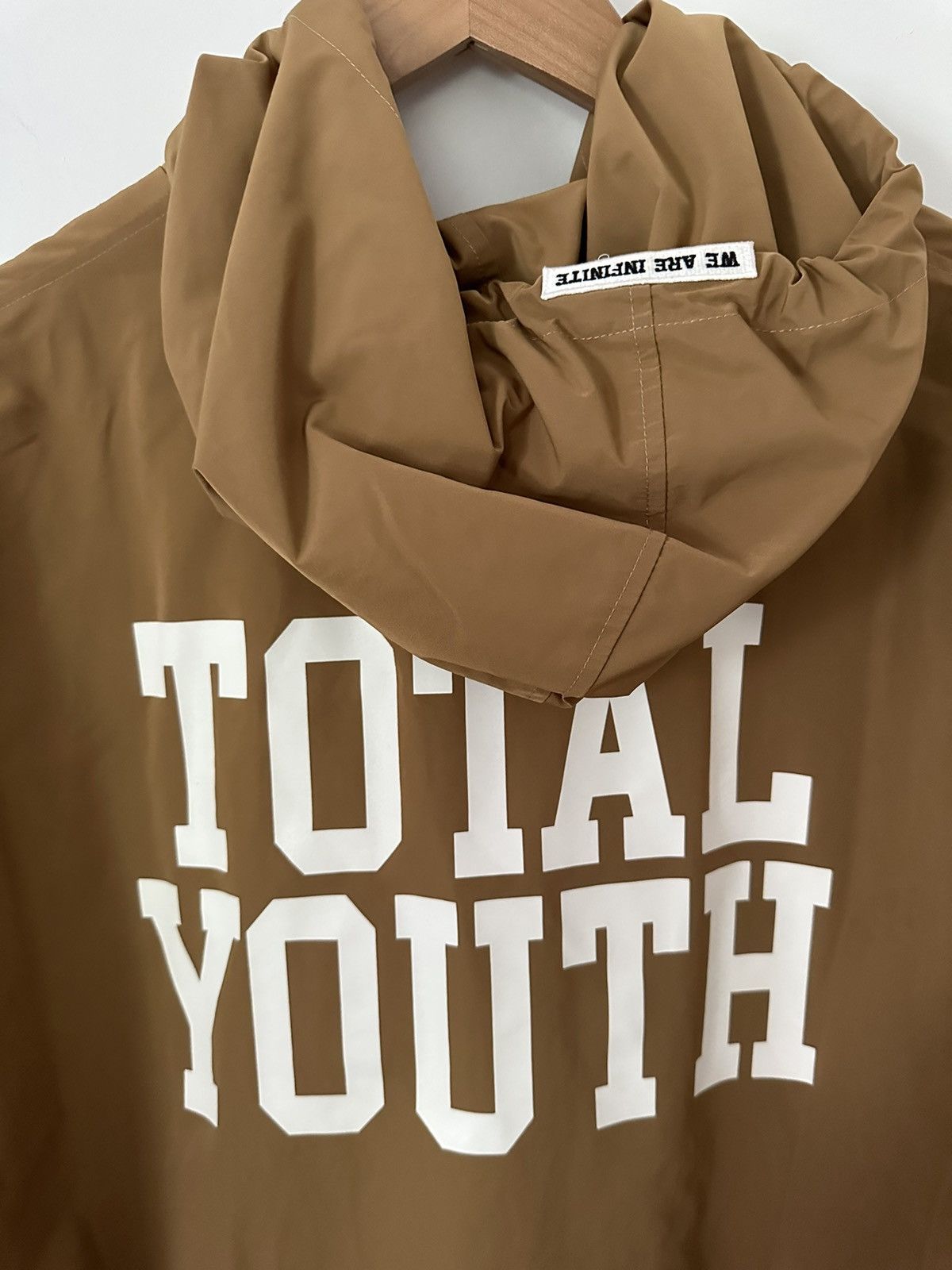 Undercover Total Youth Hooded Rain Parka, size 3 (L) Size US L / EU 52-54 / 3 - 9 Thumbnail