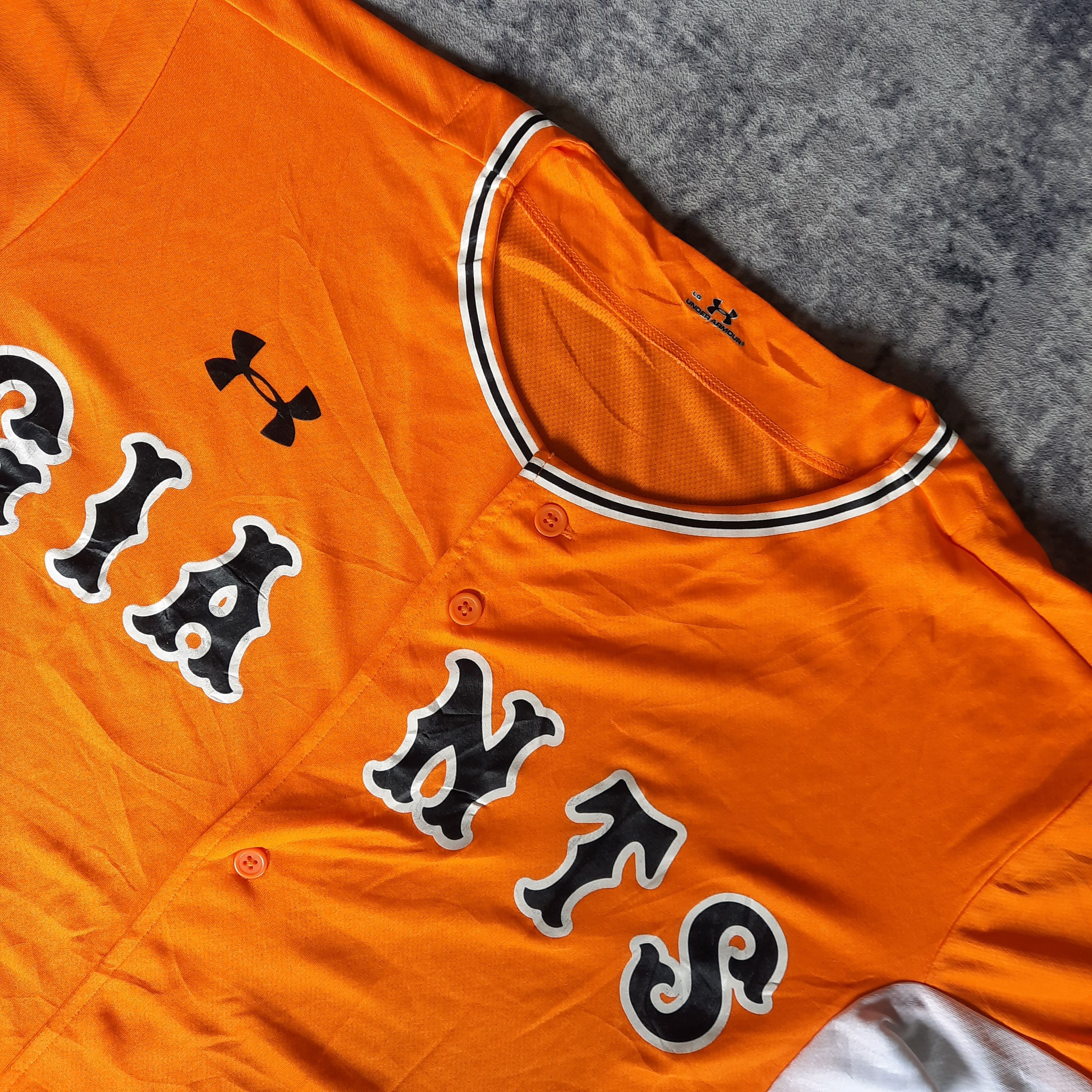 Japanese Brand 🔥Under armour NPB yomiuri giants baseball club jersey Size US M / EU 48-50 / 2 - 2 Thumbnail