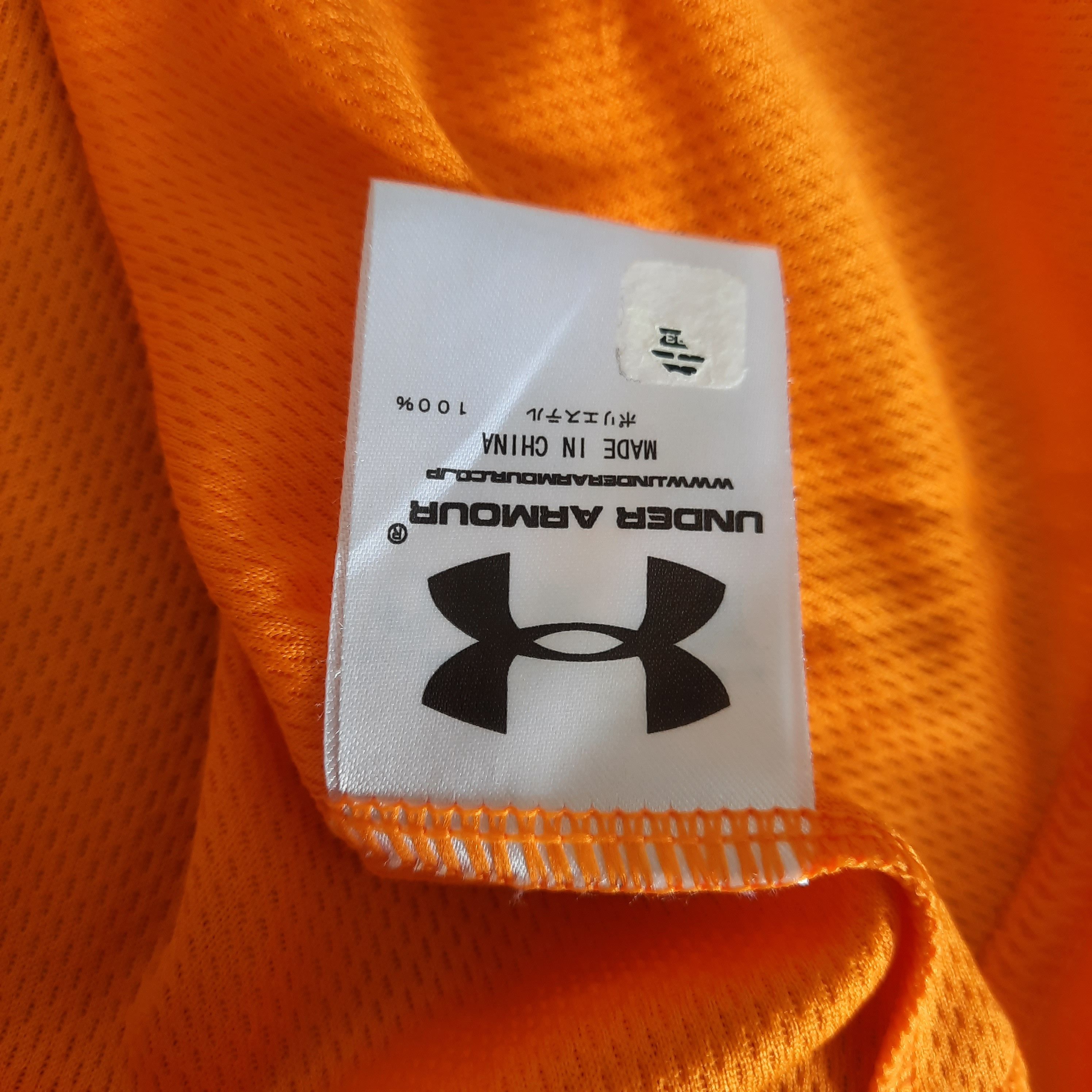 Japanese Brand 🔥Under armour NPB yomiuri giants baseball club jersey Size US M / EU 48-50 / 2 - 3 Thumbnail