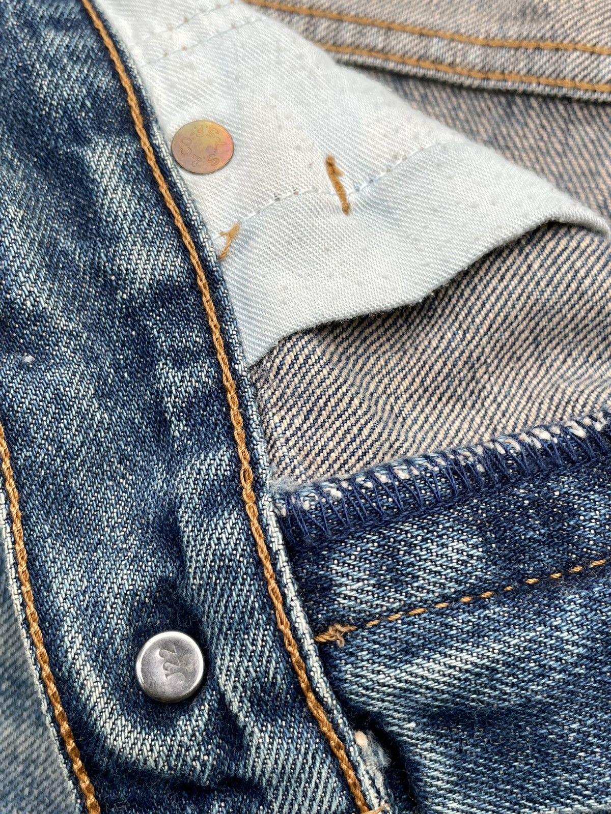 Levi's Vintage Levis 1995 502XX E 1967 Selvedge Aging Distressed Size US 29 - 20 Thumbnail