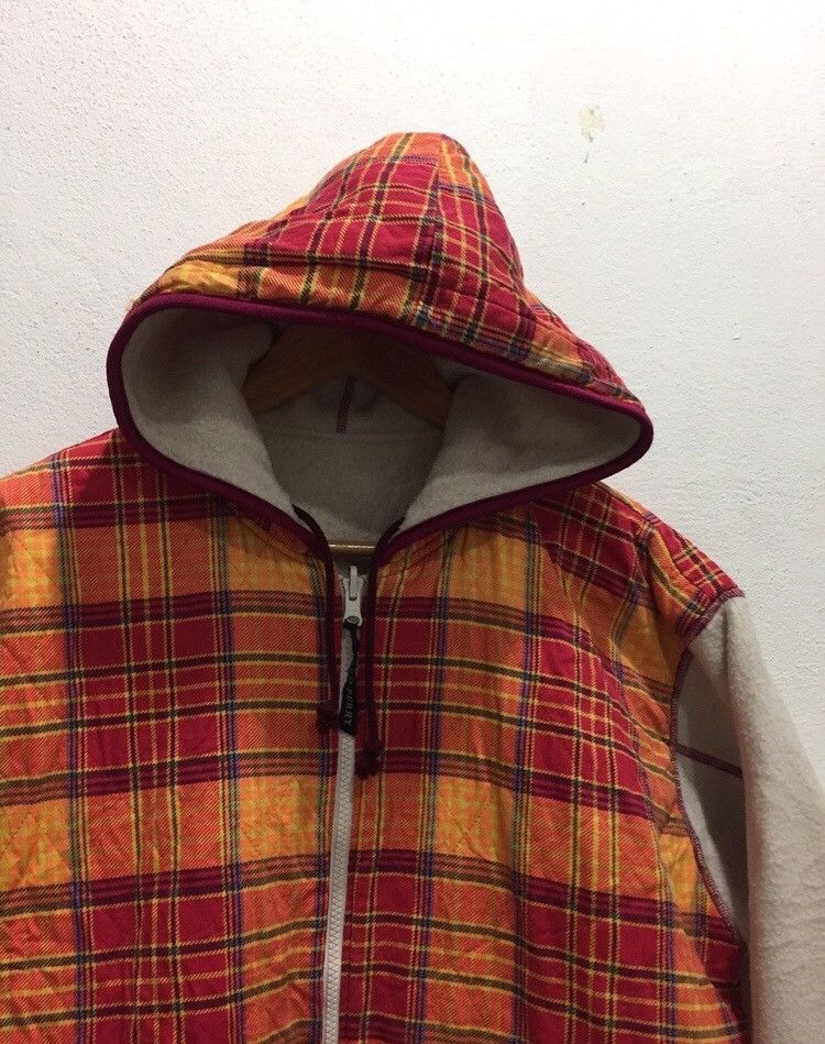 Fred Perry Reversible Fred Perry Sherpa Fleece Jacket Quilted Tartan Size US S / EU 44-46 / 1 - 12 Thumbnail