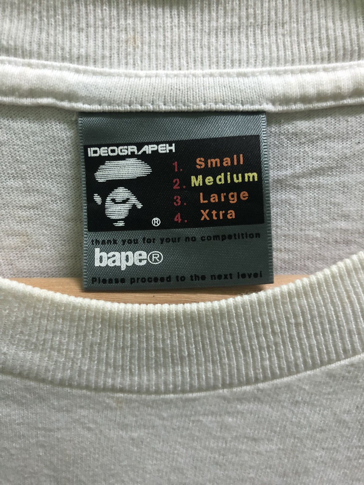 Bape × Kaws Bape x Kaws Chum Tee Size US M / EU 48-50 / 2 - 3 Thumbnail