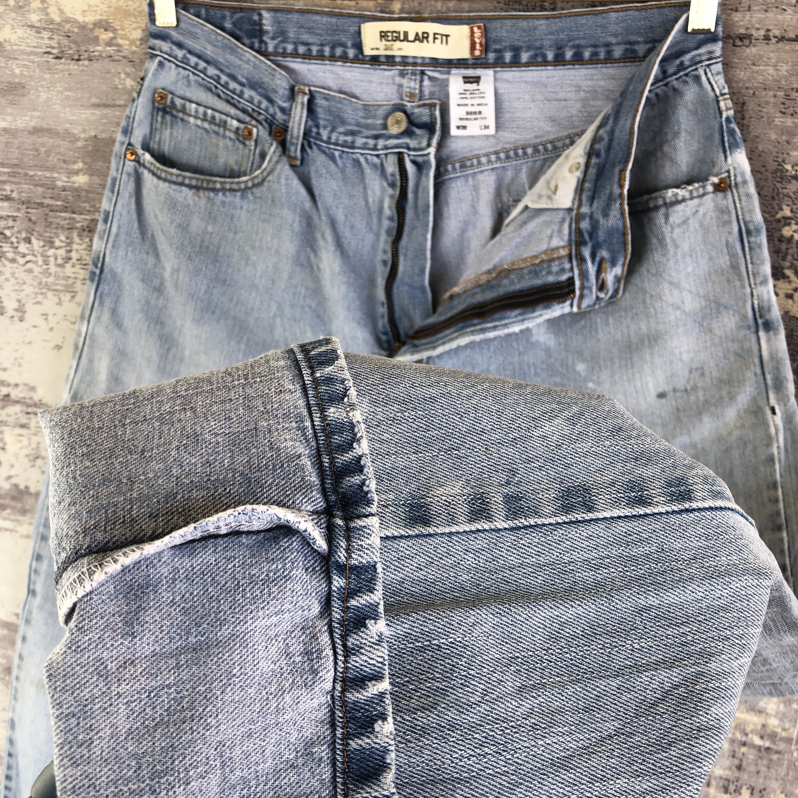 Levi's Vintage Levi's 505 Sun Faded Jeans Levis Light Wash Denim Size US 32 / EU 48 - 8 Thumbnail