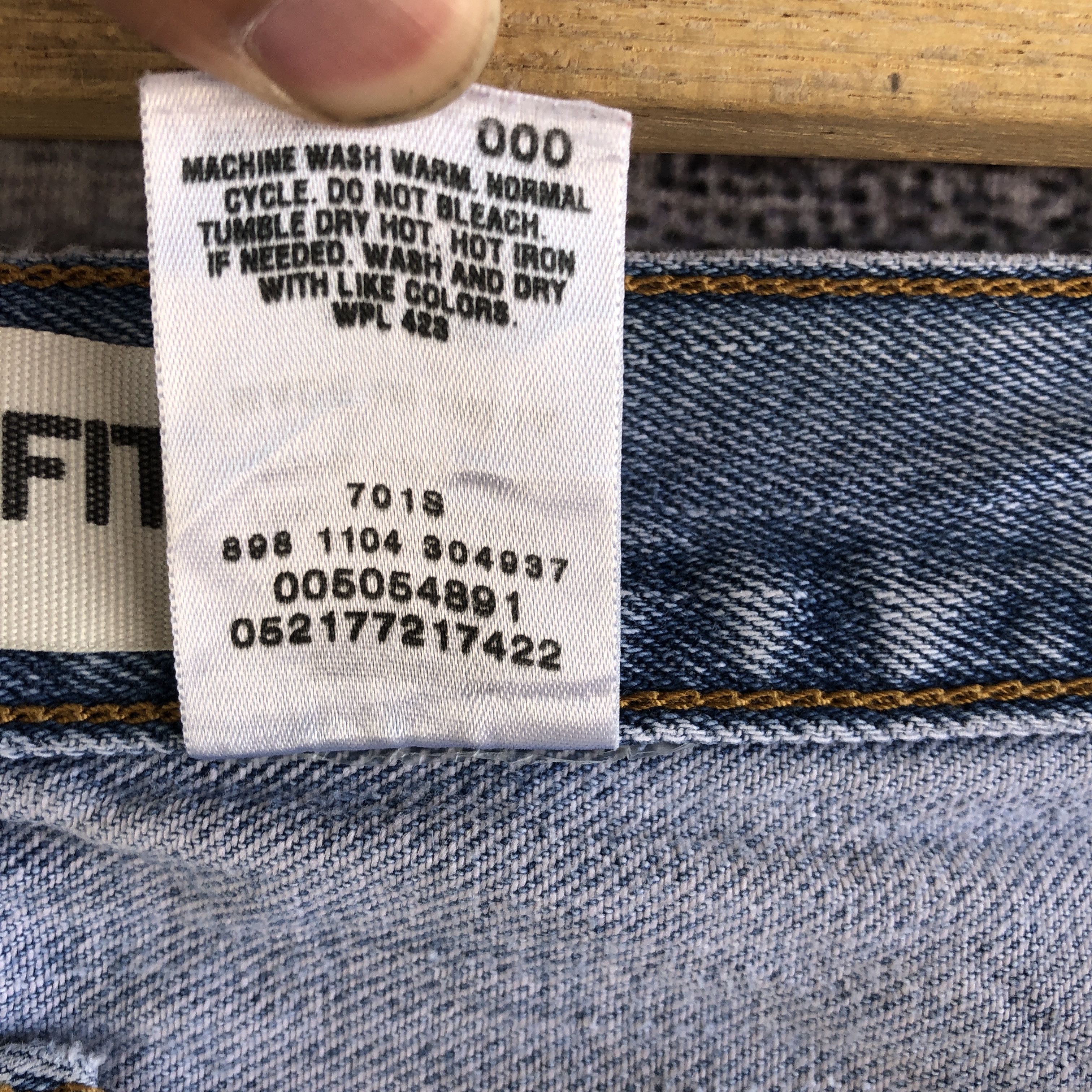 Levi's Vintage Levi's 505 Sun Faded Jeans Levis Light Wash Denim Size US 32 / EU 48 - 10 Thumbnail