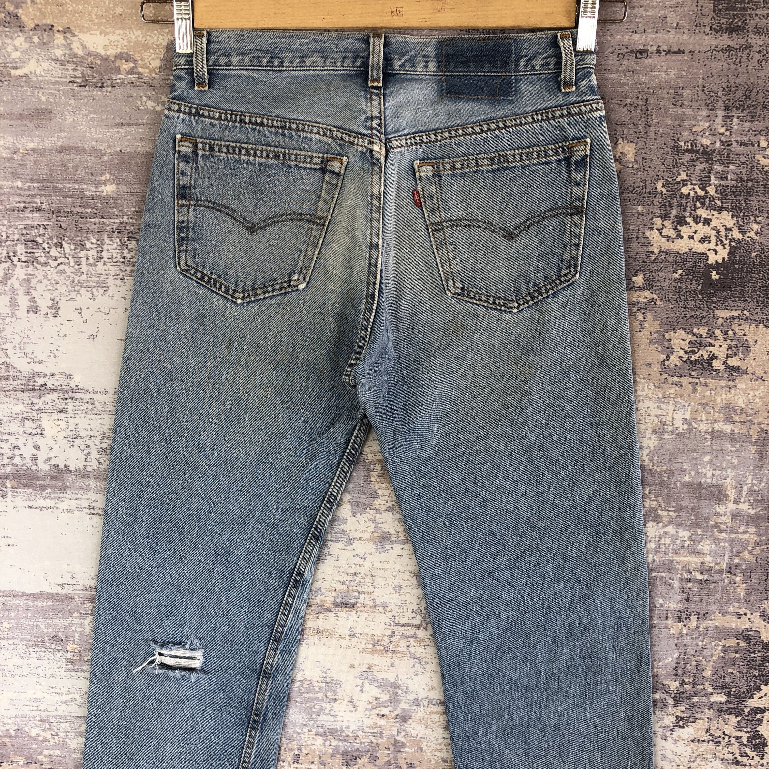 Levi's Vintage Levis 501 Distressed Jeans Levi's Sun Faded Denim Size US 30 / EU 46 - 4 Thumbnail