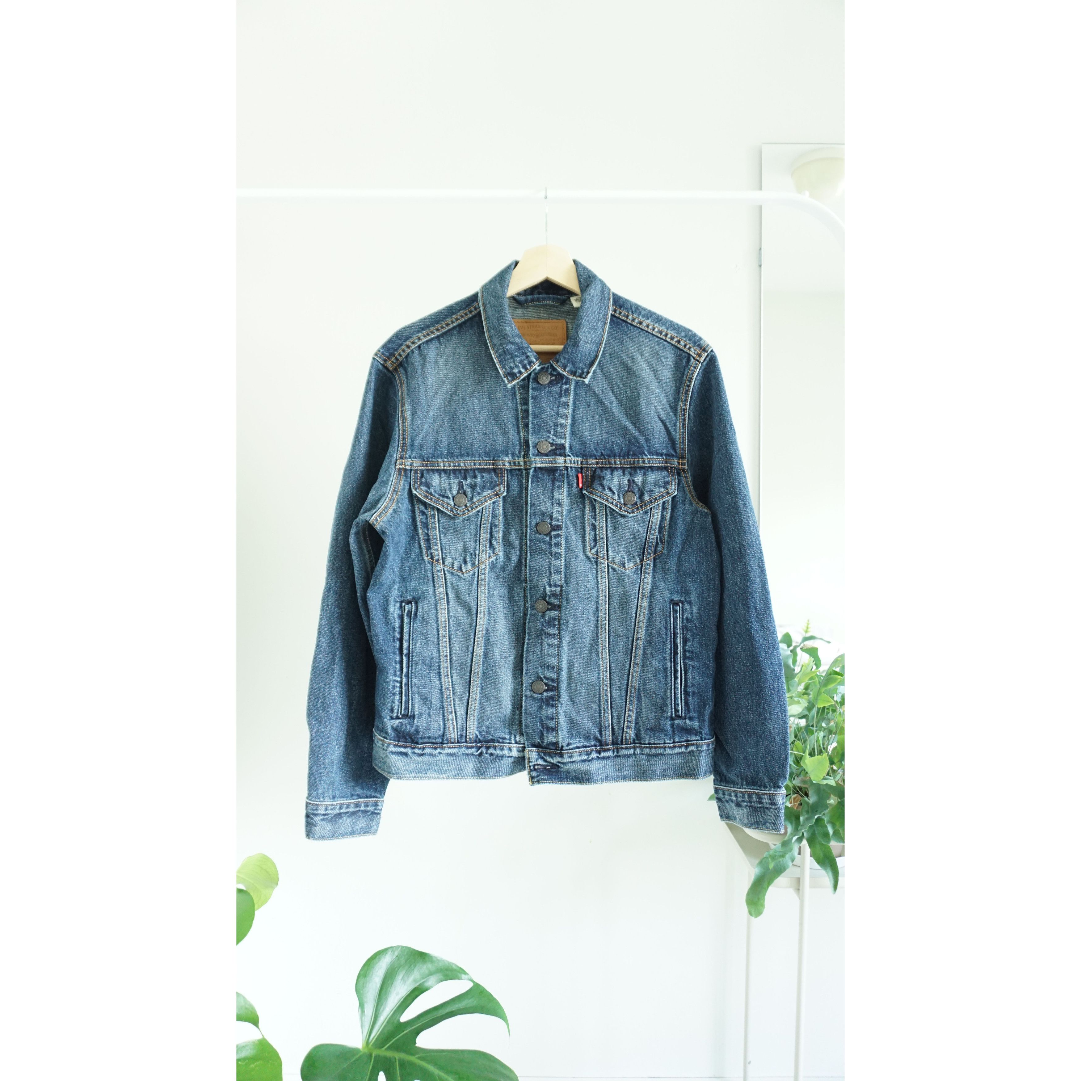 image of Levis Levi's Vintage Fit Jacket in Blue, Men's (Size Small)