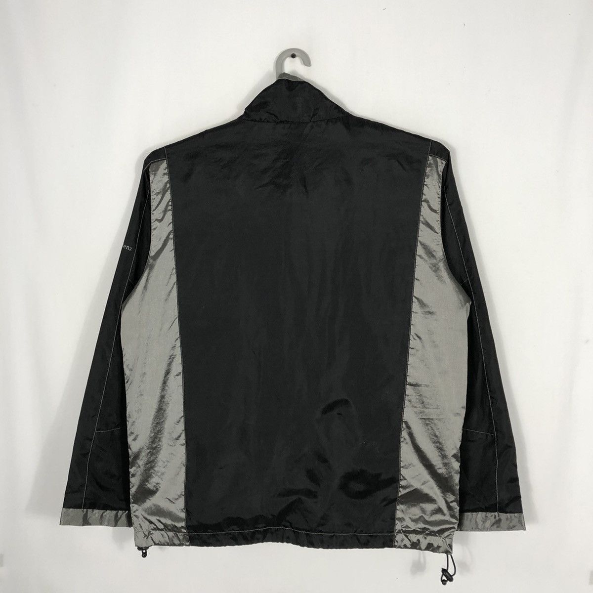 Formula 1 × Mercedes-Benz 🔥Rare🔥Formula One Mercedes Benz Racing Sports Light Jacket Size US L / EU 52-54 / 3 - 5 Thumbnail