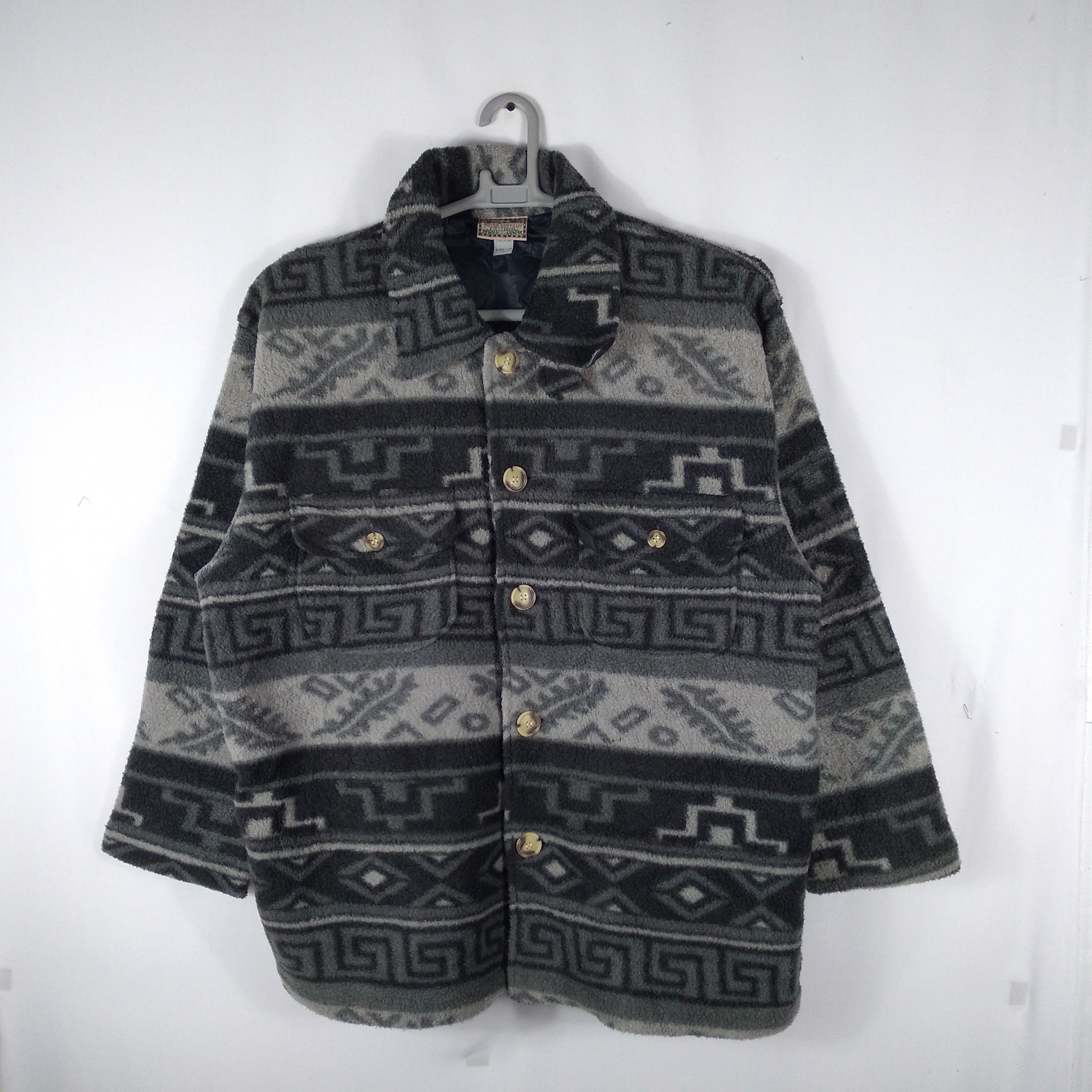 Japanese Brand Vintage Water Buffalo Navajo Style Buttons Fleece Jacket Size US L / EU 52-54 / 3 - 1 Thumbnail