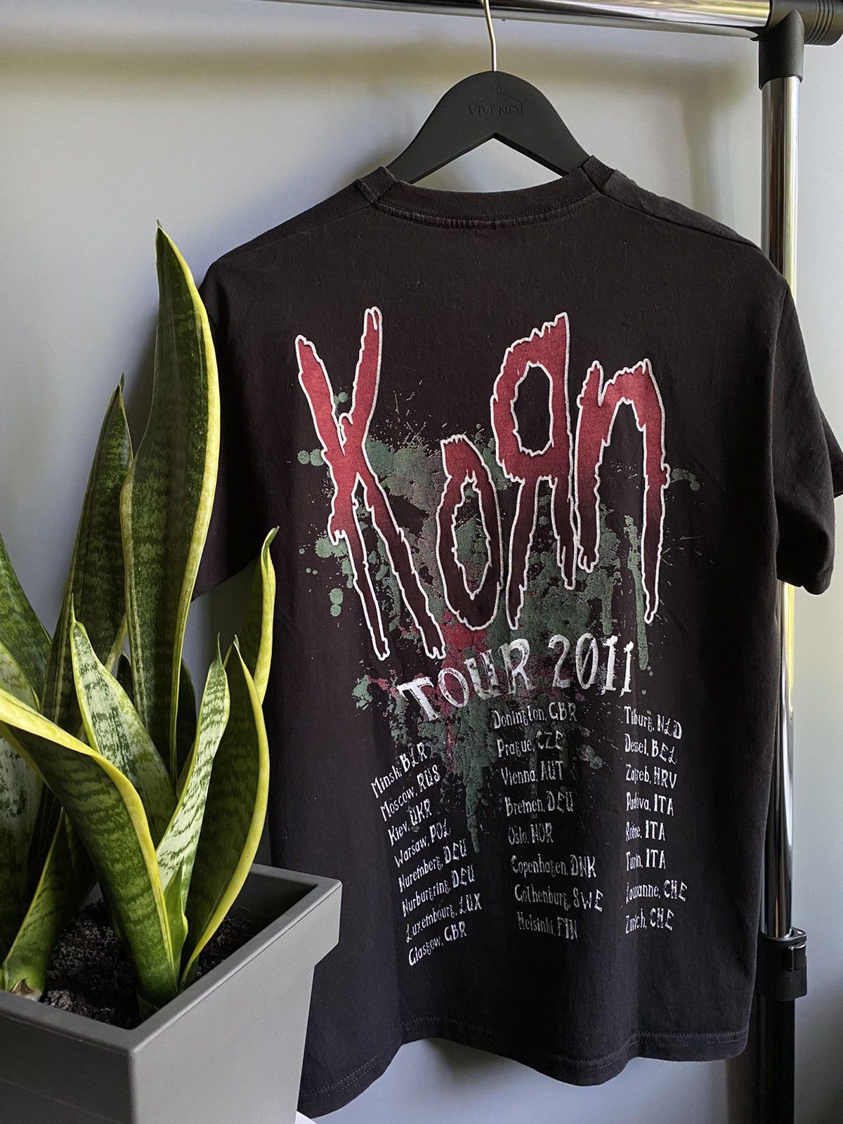 Band Tees Vintage Korn 2011 Tour T shirt Men’s M Black Album Promo Size US M / EU 48-50 / 2 - 13 Thumbnail