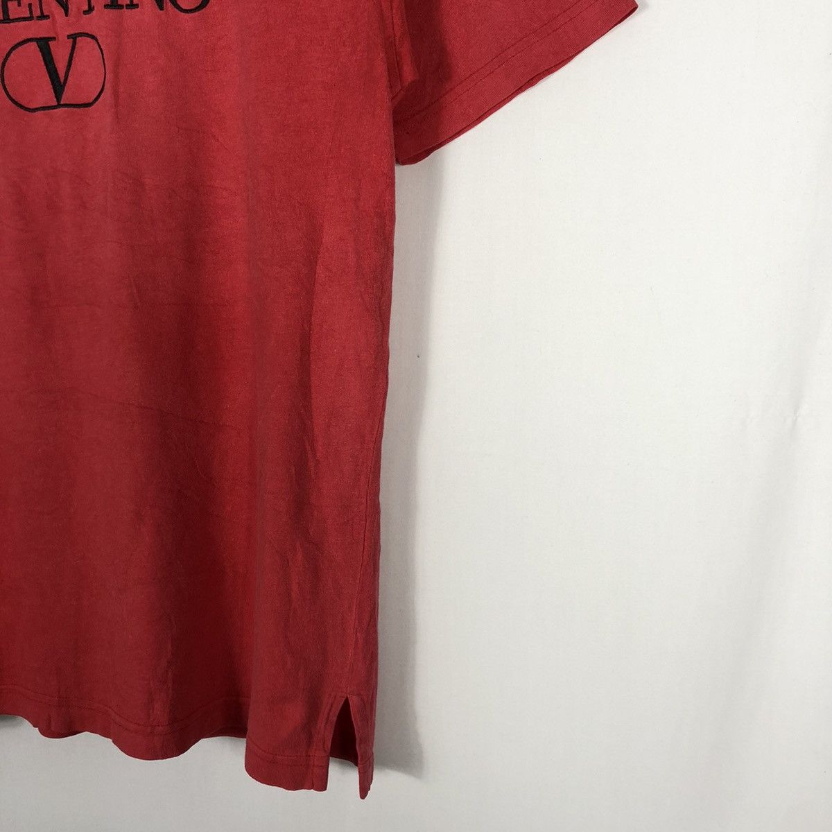 Valentino ❤️Authentic❤️Vintage Valentino Embroidery Logo Spellout Tee Size US M / EU 48-50 / 2 - 6 Thumbnail