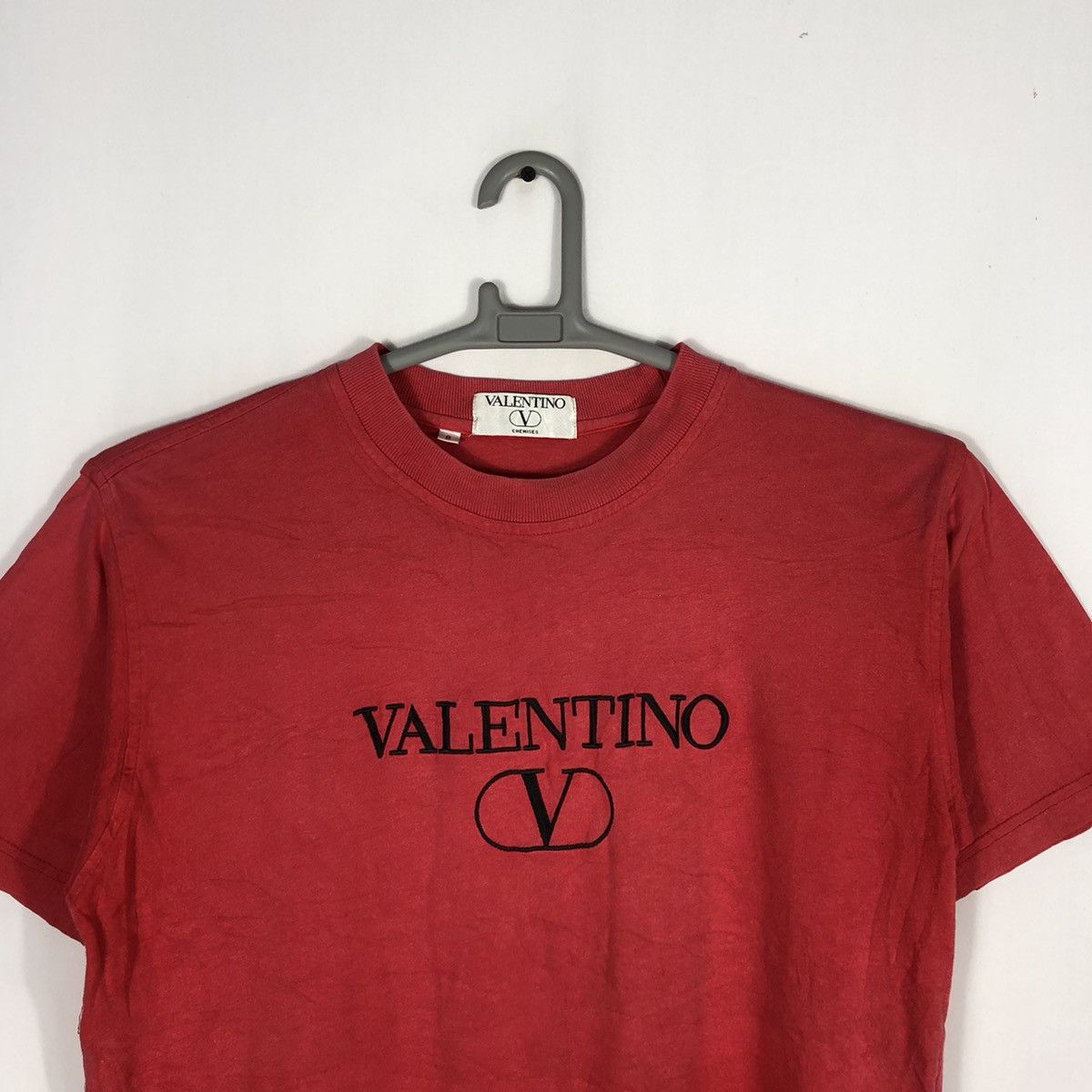 Valentino ❤️Authentic❤️Vintage Valentino Embroidery Logo Spellout Tee Size US M / EU 48-50 / 2 - 2 Thumbnail