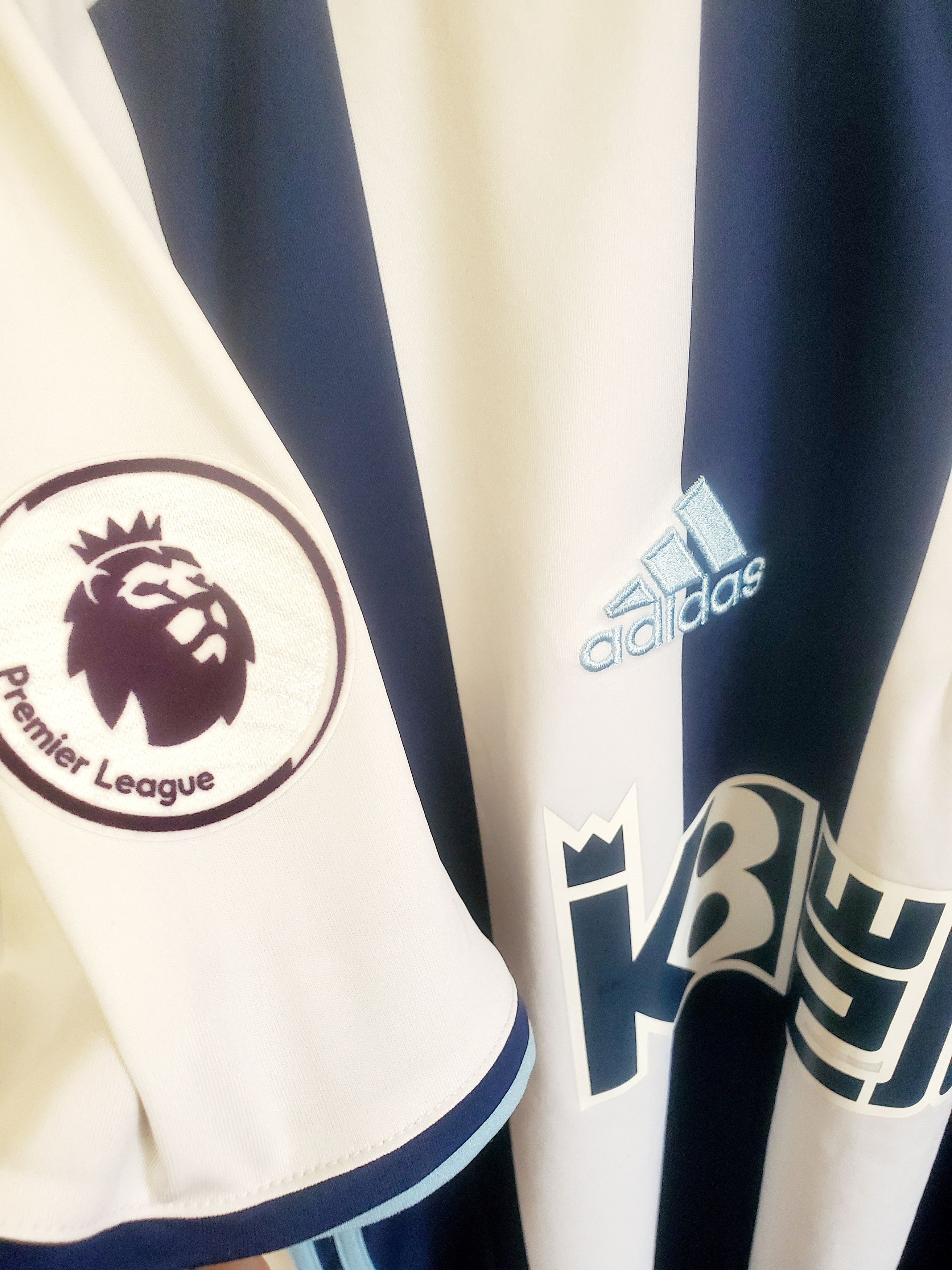 Other West Bromwich Albion 2016/2017 Home Kit Football Jersey Size US L / EU 52-54 / 3 - 4 Thumbnail