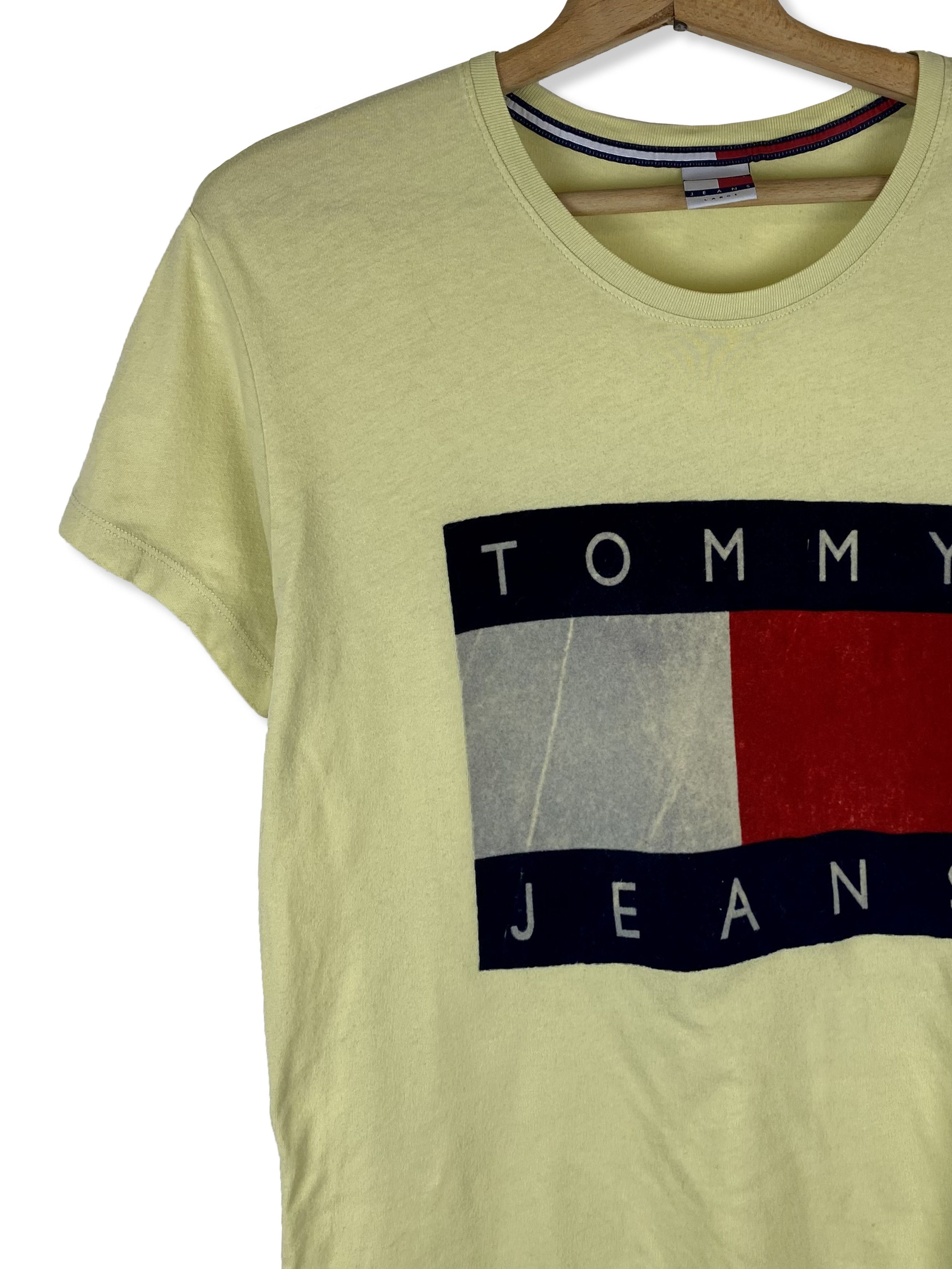 Tommy Jeans Vintage TOMMY HILFIGER Yellow Big Logo T-Shirt M311 Size US M / EU 48-50 / 2 - 3 Thumbnail