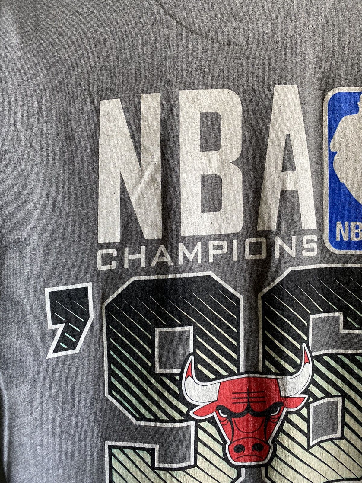 Mitchell & Ness × NBA Mitchell&Ness Chicago Bulls 1996 NBA Champions T Shirt Size US M / EU 48-50 / 2 - 14 Thumbnail